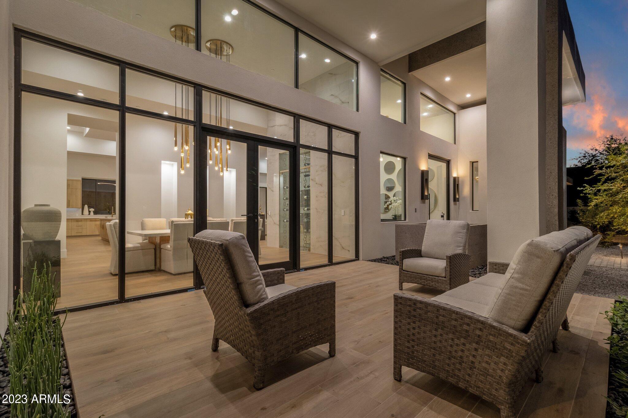 LA TIERRA ESTATES AMD - Residential