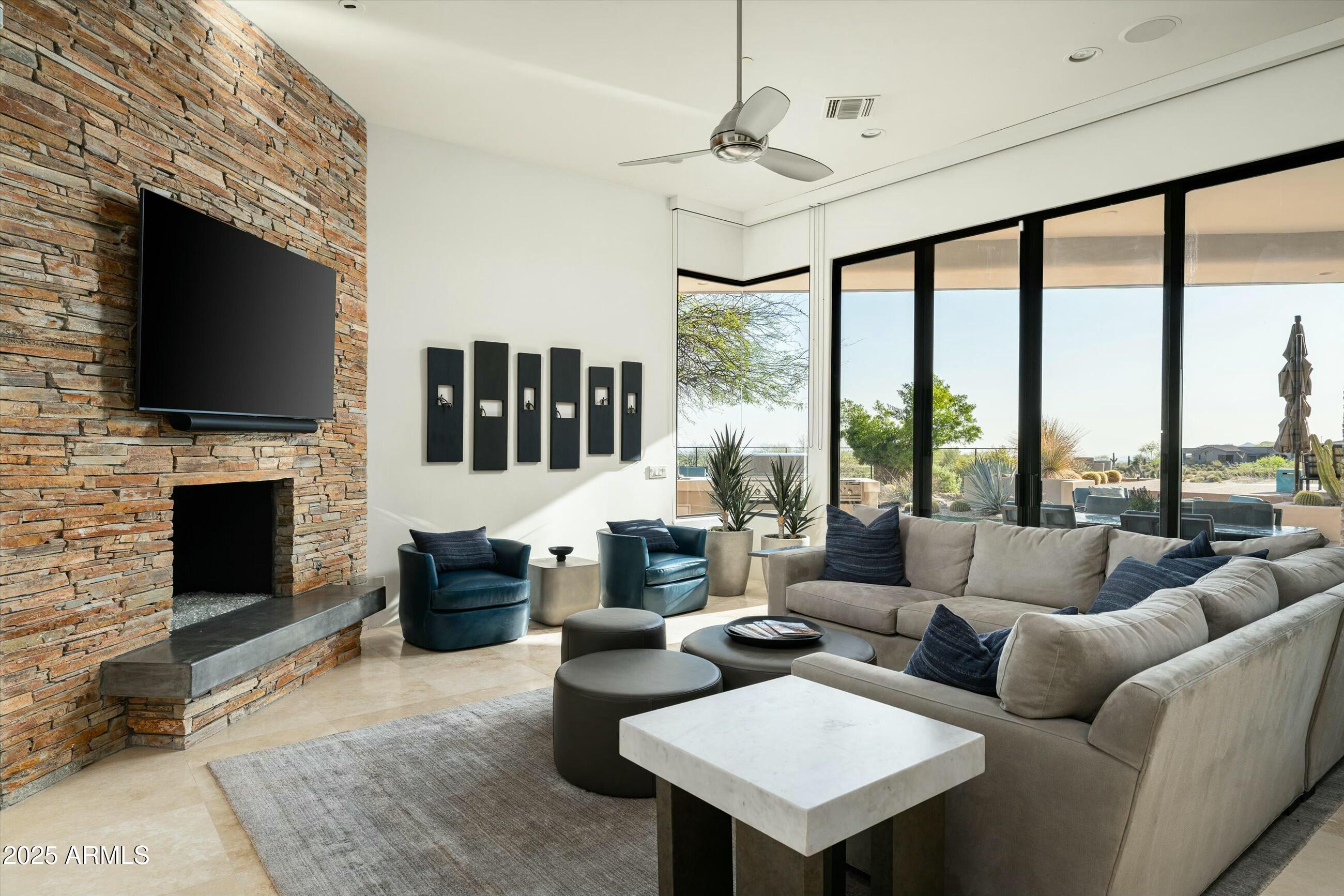 DESERT MOUNTAIN - Residential