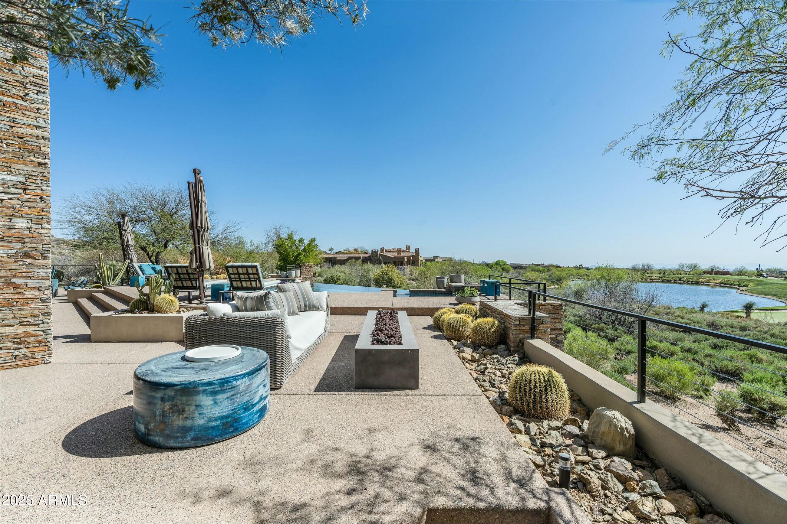DESERT MOUNTAIN - Residential