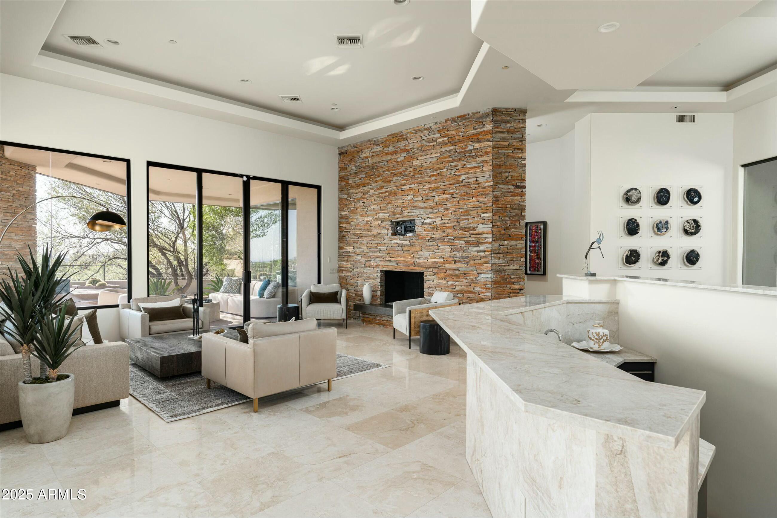 DESERT MOUNTAIN - Residential