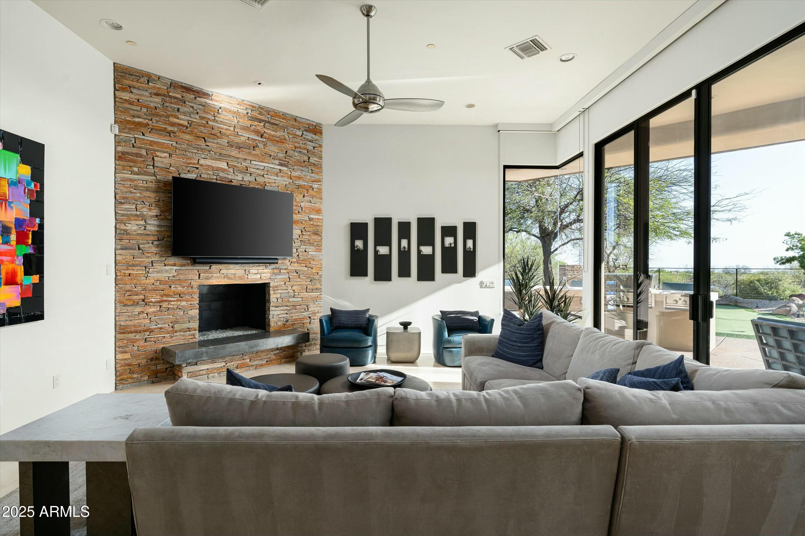 DESERT MOUNTAIN - Residential