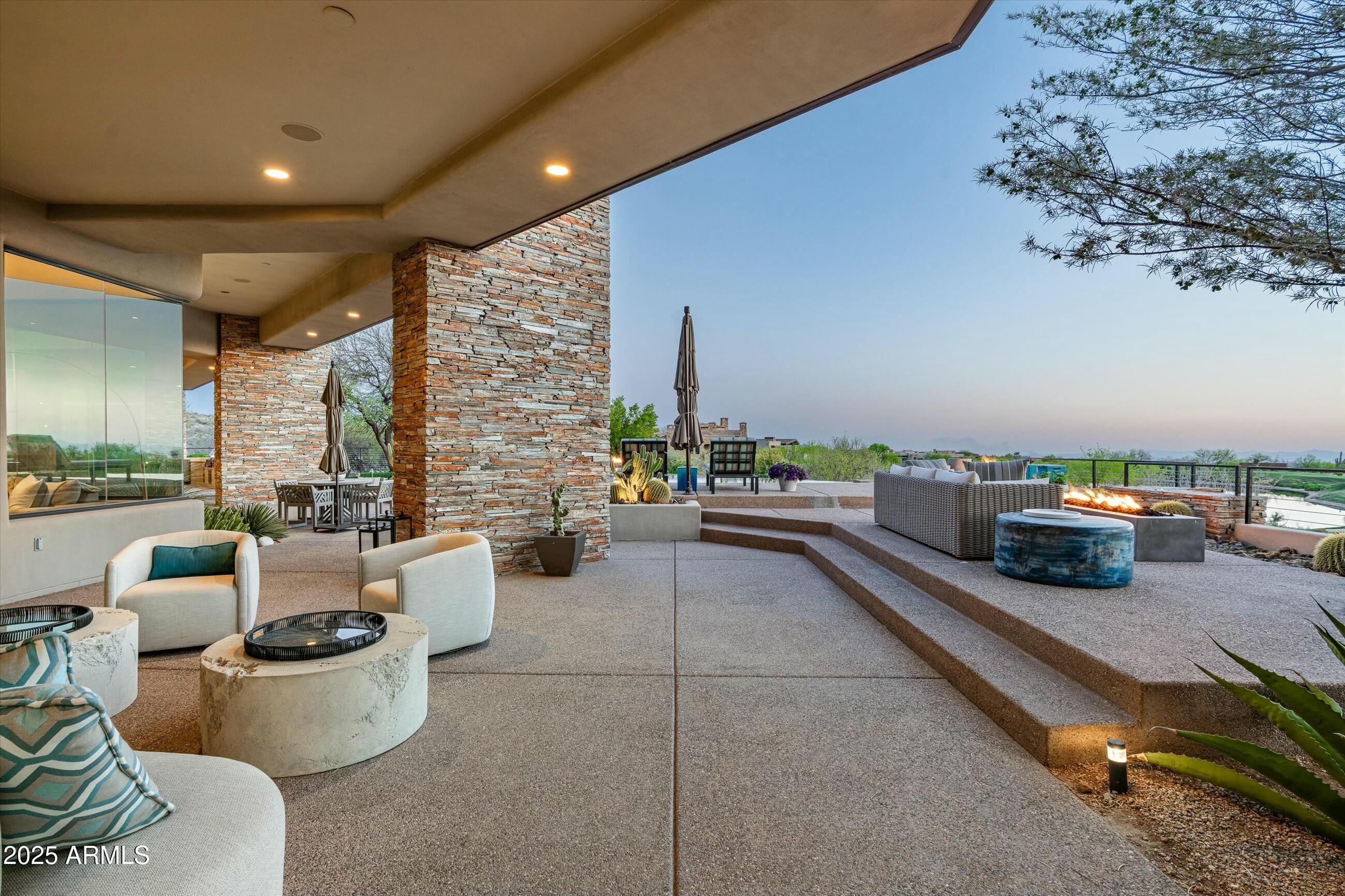 DESERT MOUNTAIN - Residential