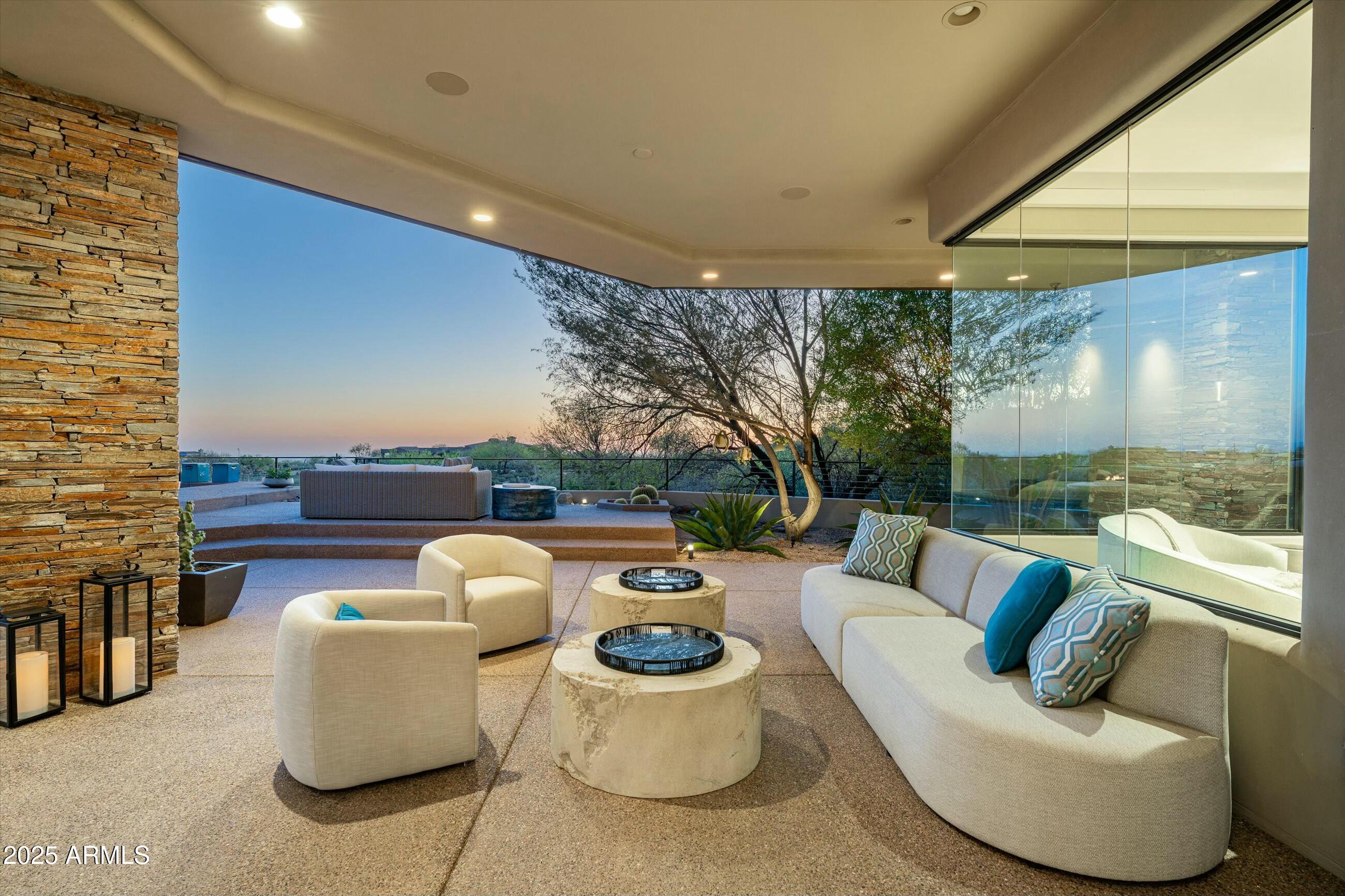 DESERT MOUNTAIN - Residential