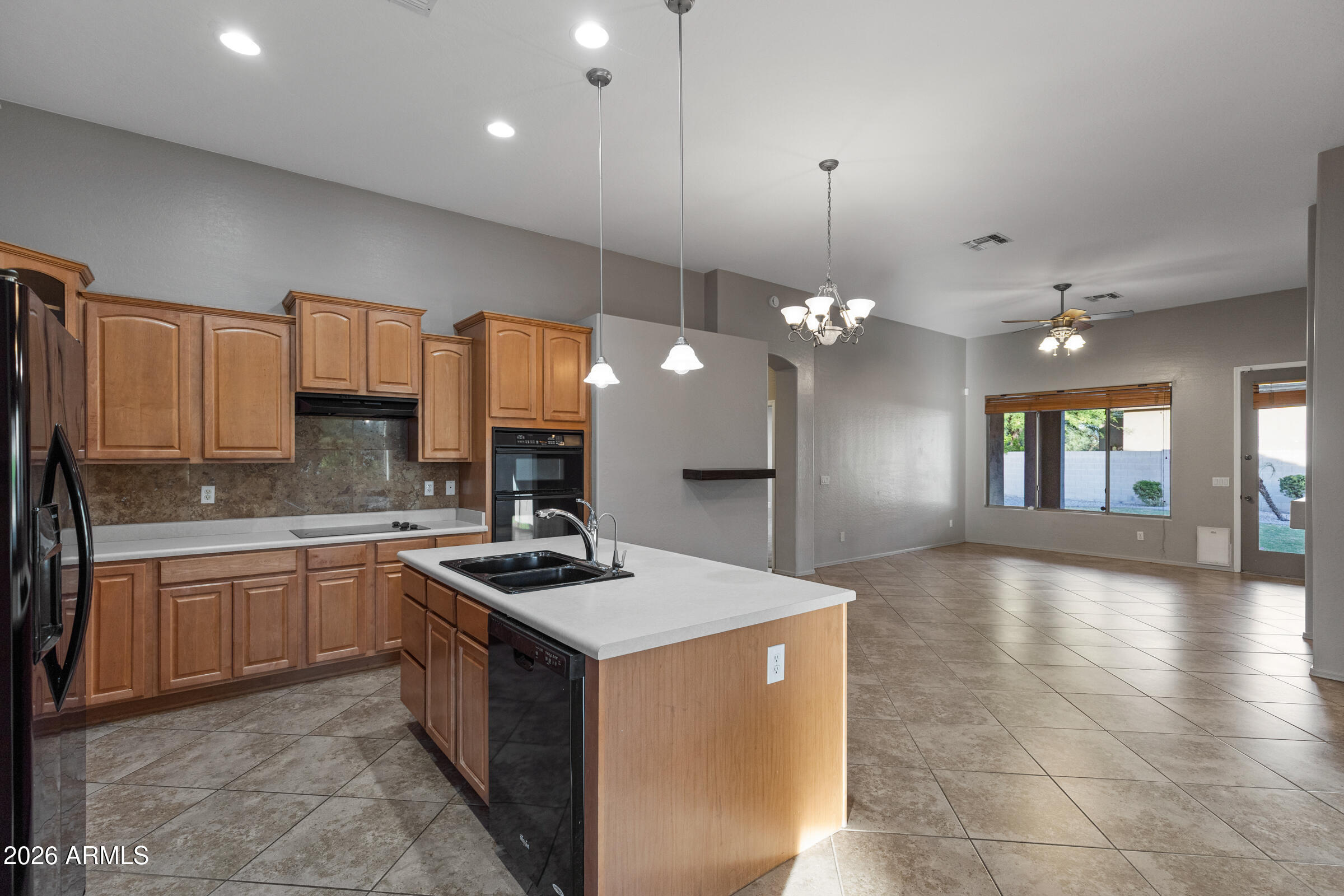 GRAYFOX AT LAS SENDAS - Residential