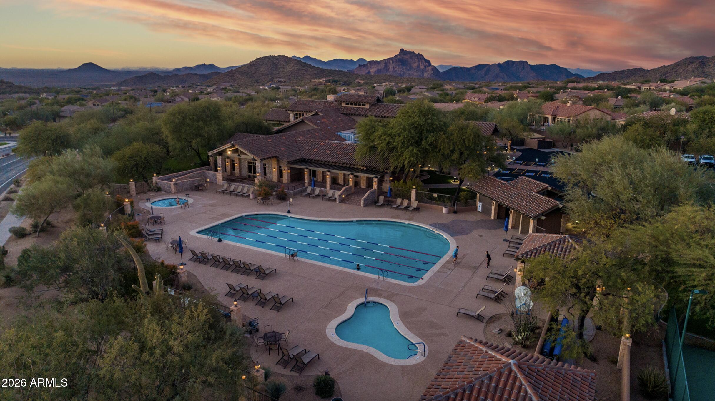 GRAYFOX AT LAS SENDAS - Residential