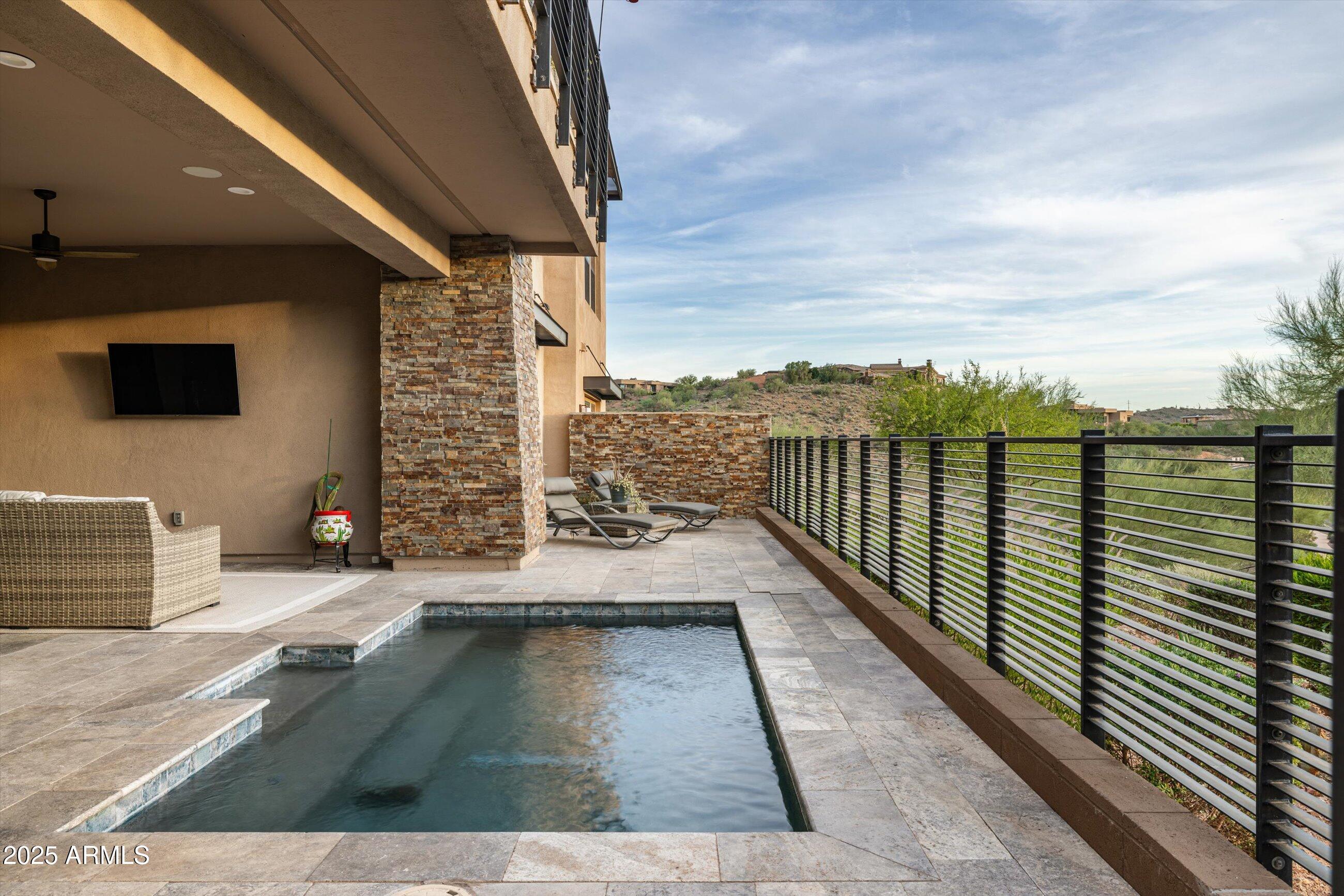 FIREROCK CONDOMINIUM PARCEL B - Residential