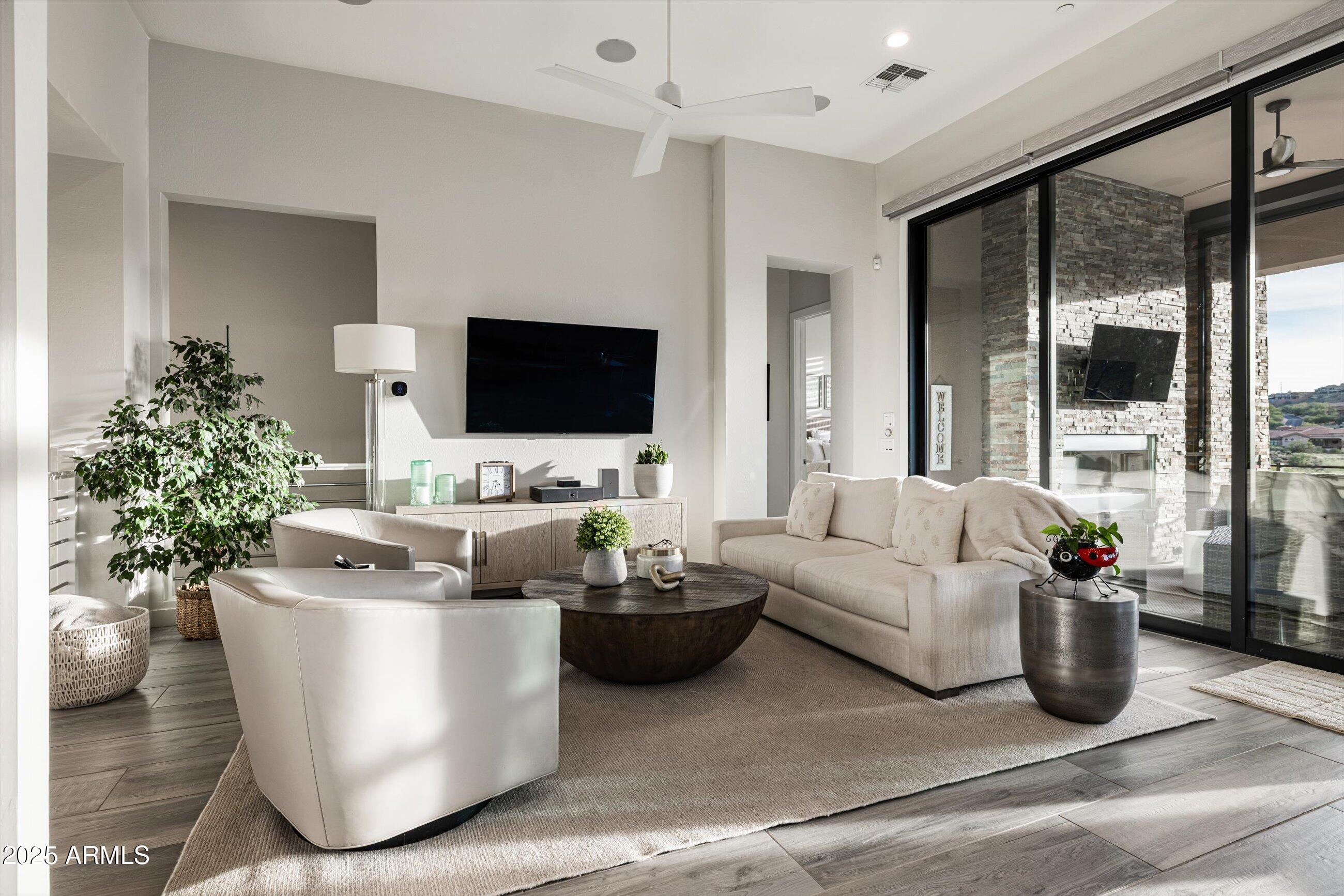 FIREROCK CONDOMINIUM PARCEL B - Residential