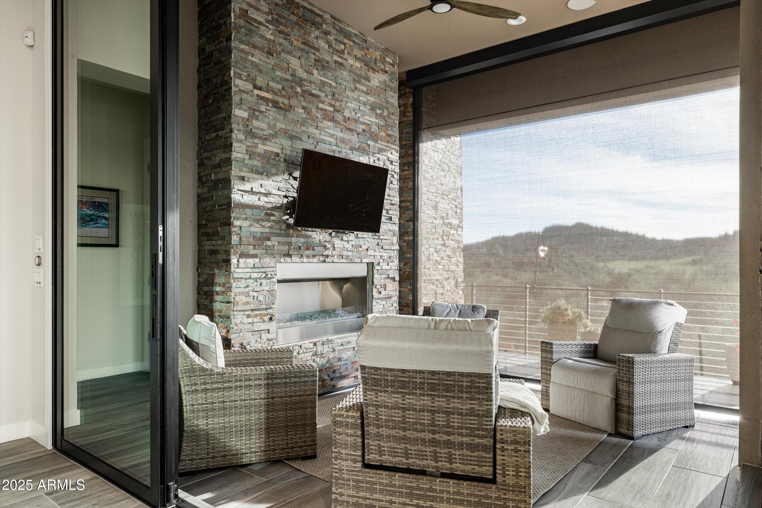 FIREROCK CONDOMINIUM PARCEL B - Residential