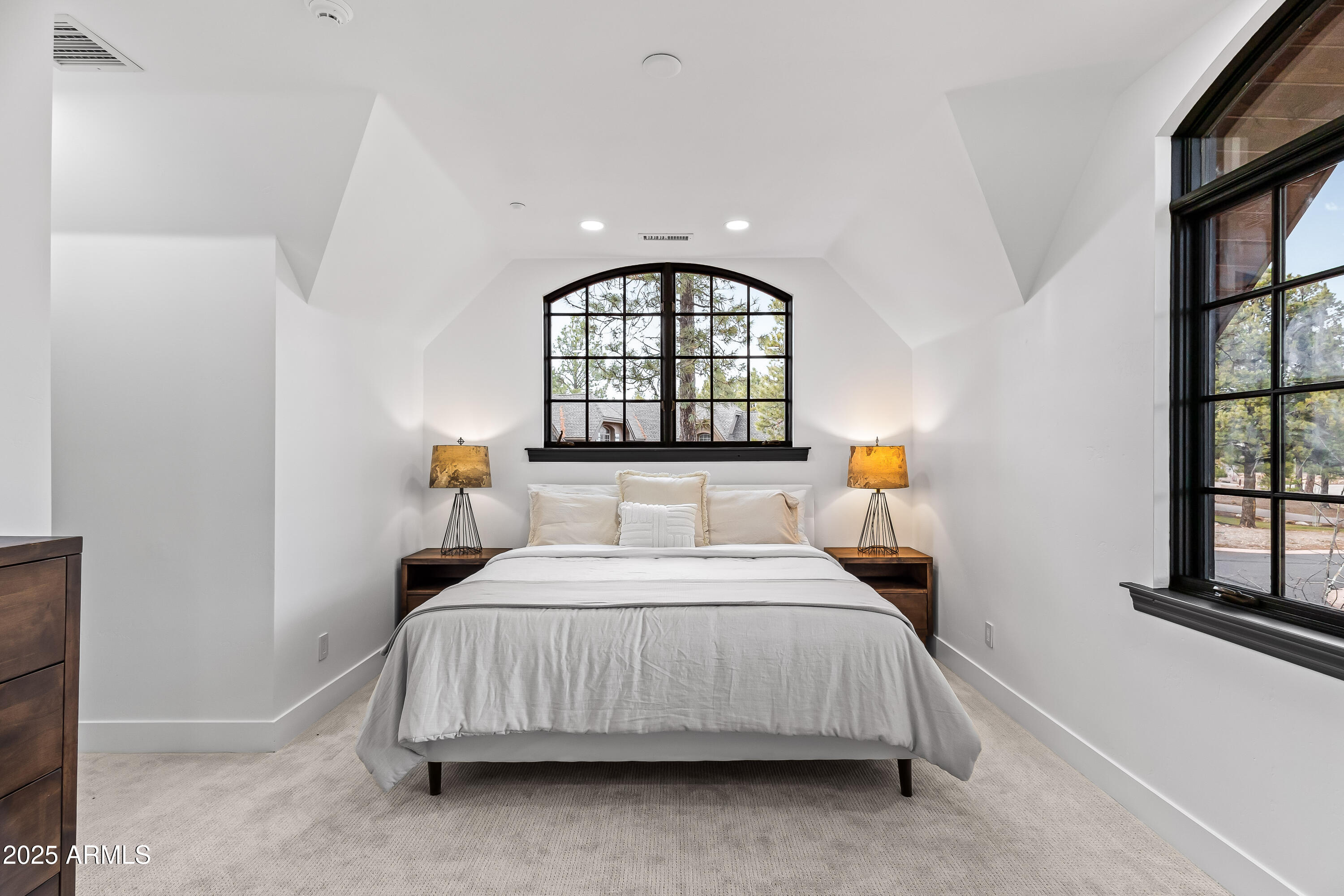 MOUNTAIN ESTATES AT PINE CANYON 1 - Residential