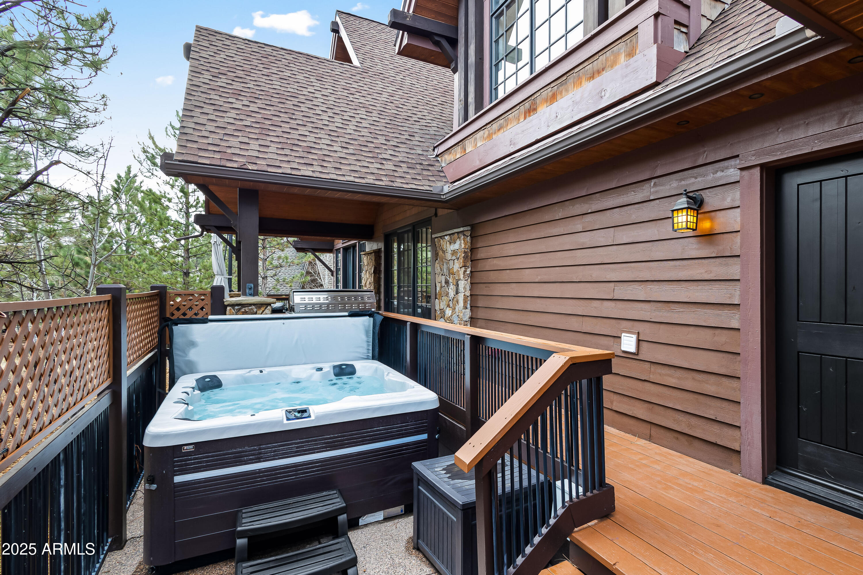 MOUNTAIN ESTATES AT PINE CANYON 1 - Residential