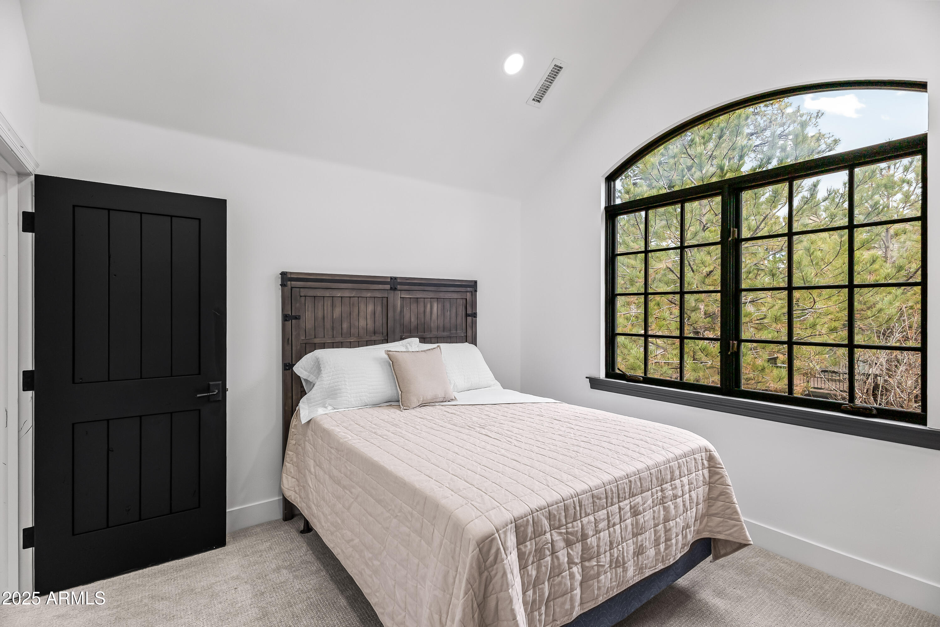 MOUNTAIN ESTATES AT PINE CANYON 1 - Residential