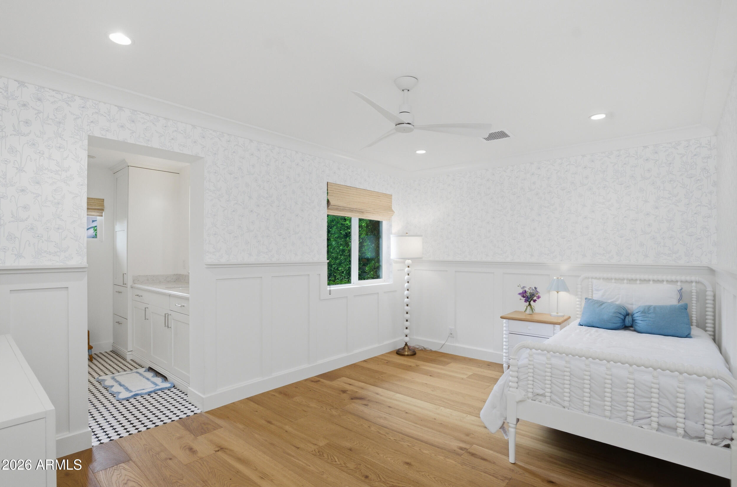 KENWOOD ESTATES - Residential