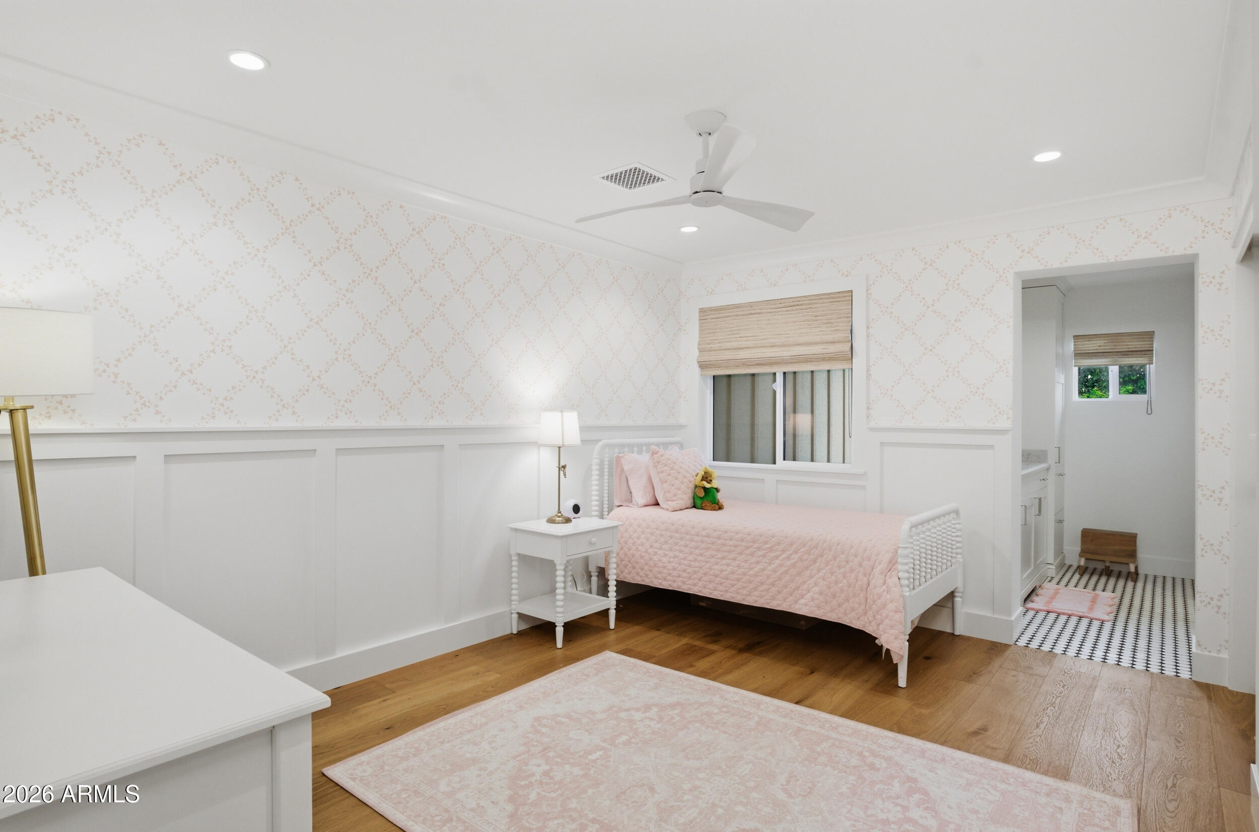 KENWOOD ESTATES - Residential