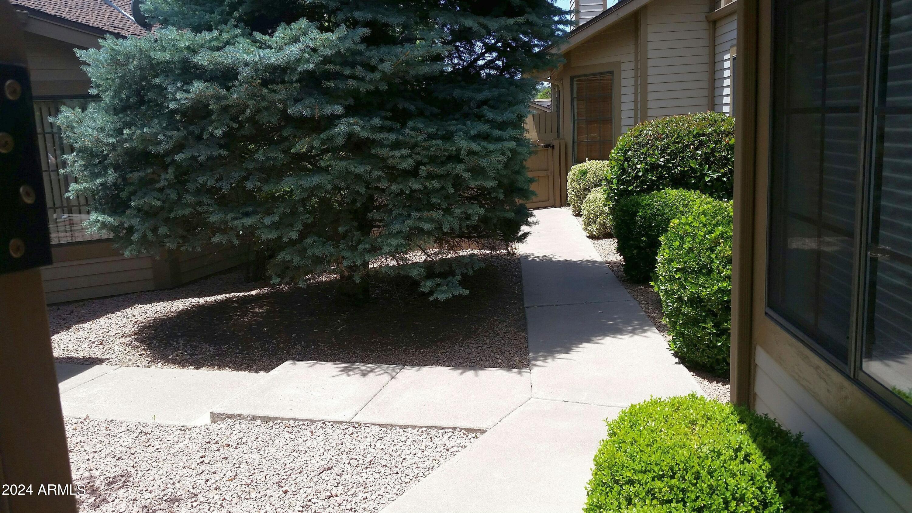 NORTHWOODS COMDOMINIUM - Residential