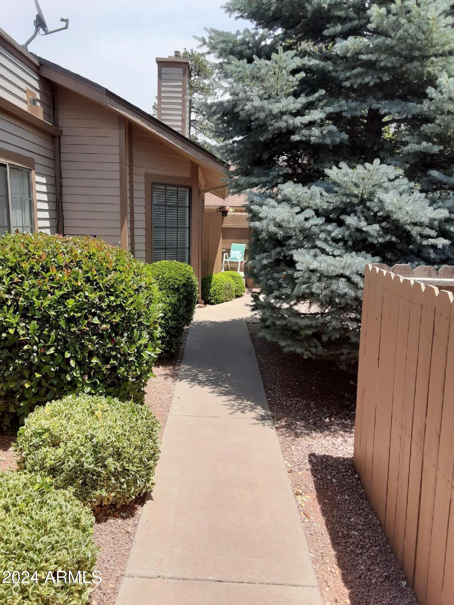 NORTHWOODS COMDOMINIUM - Residential