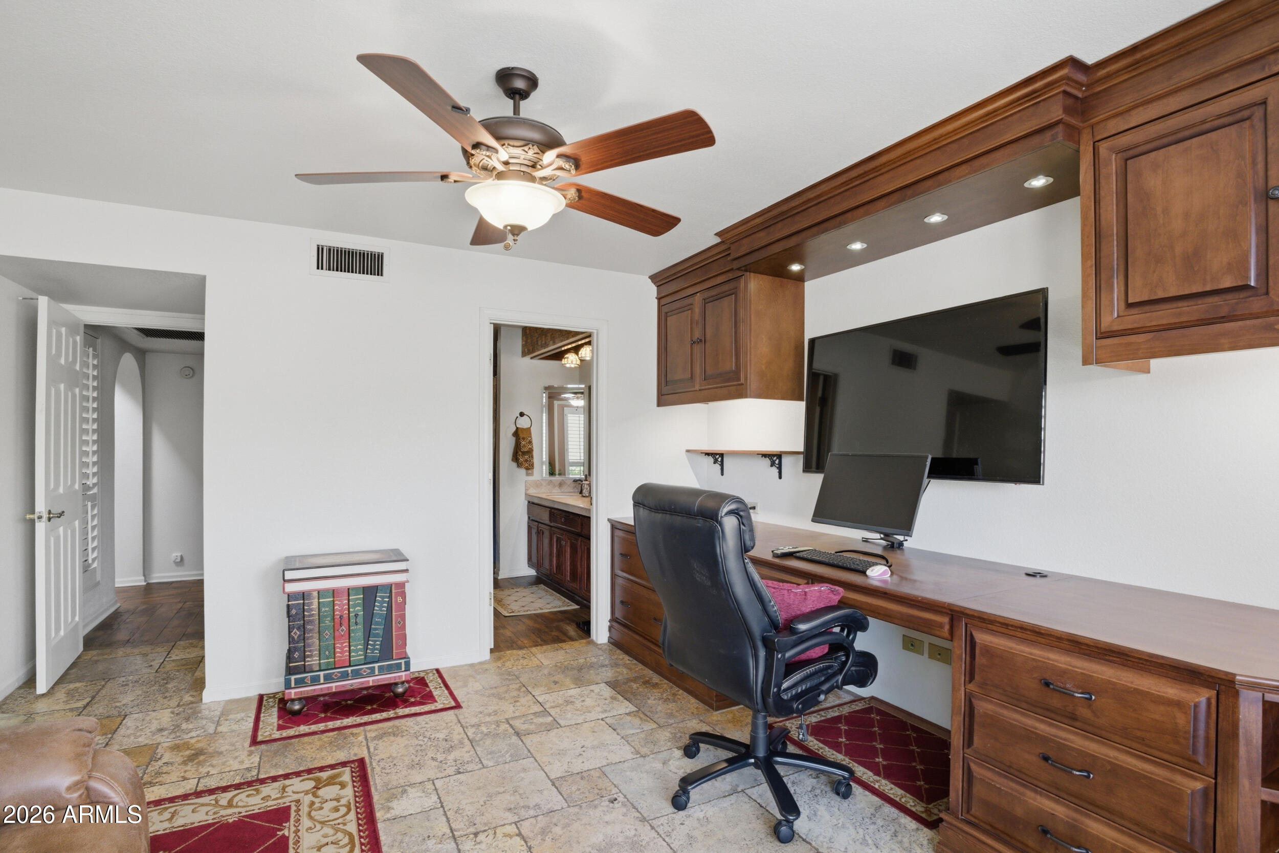 POINTE TAPATIO 9 - Residential
