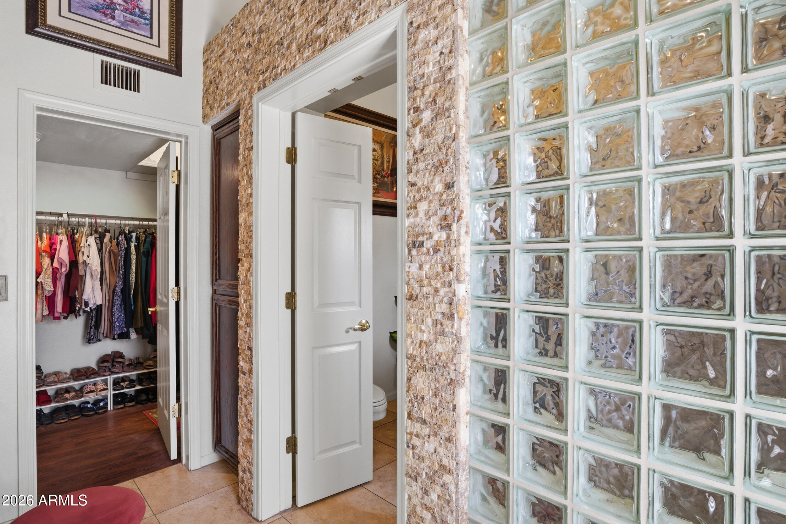 POINTE TAPATIO 9 - Residential