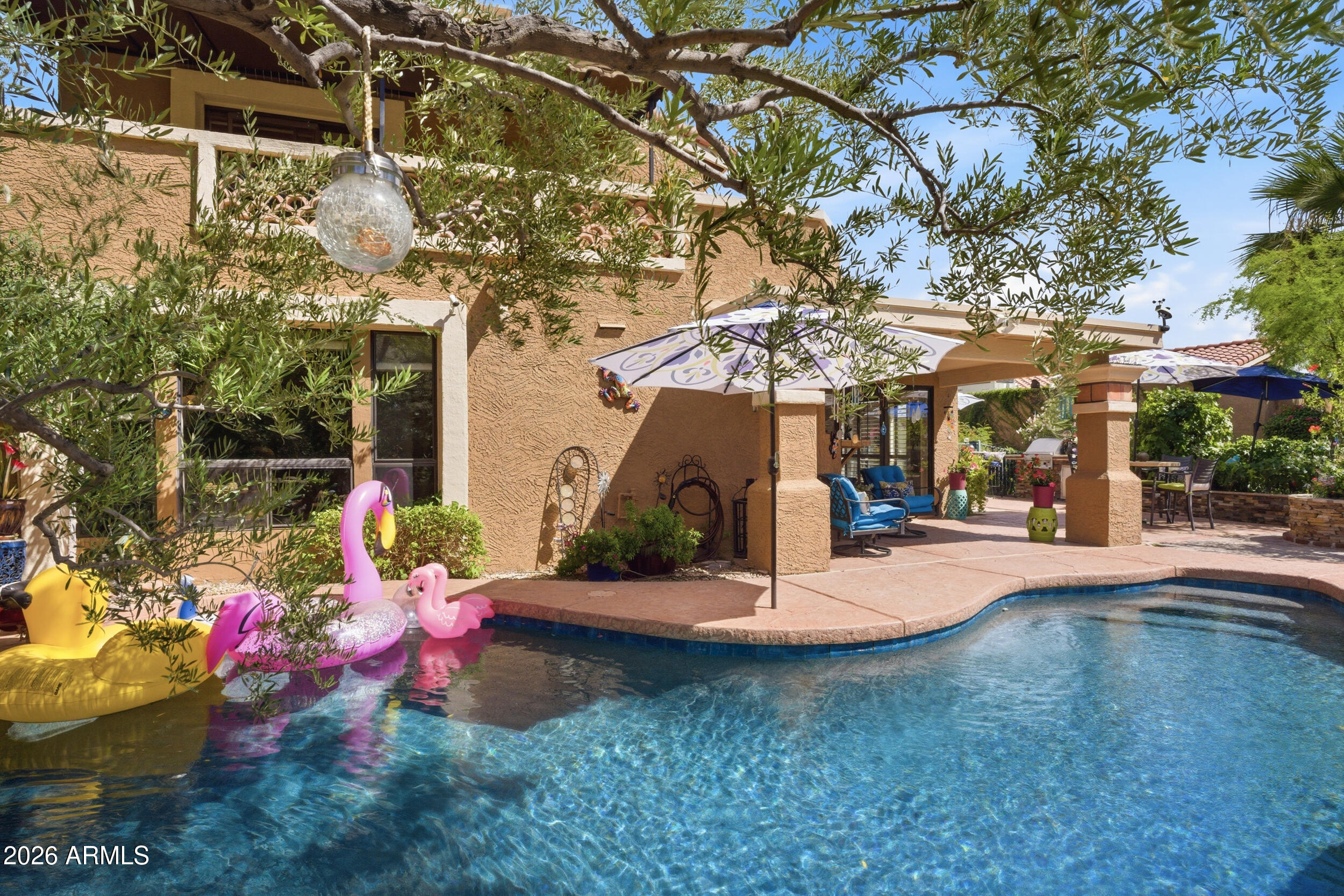 POINTE TAPATIO 9 - Residential