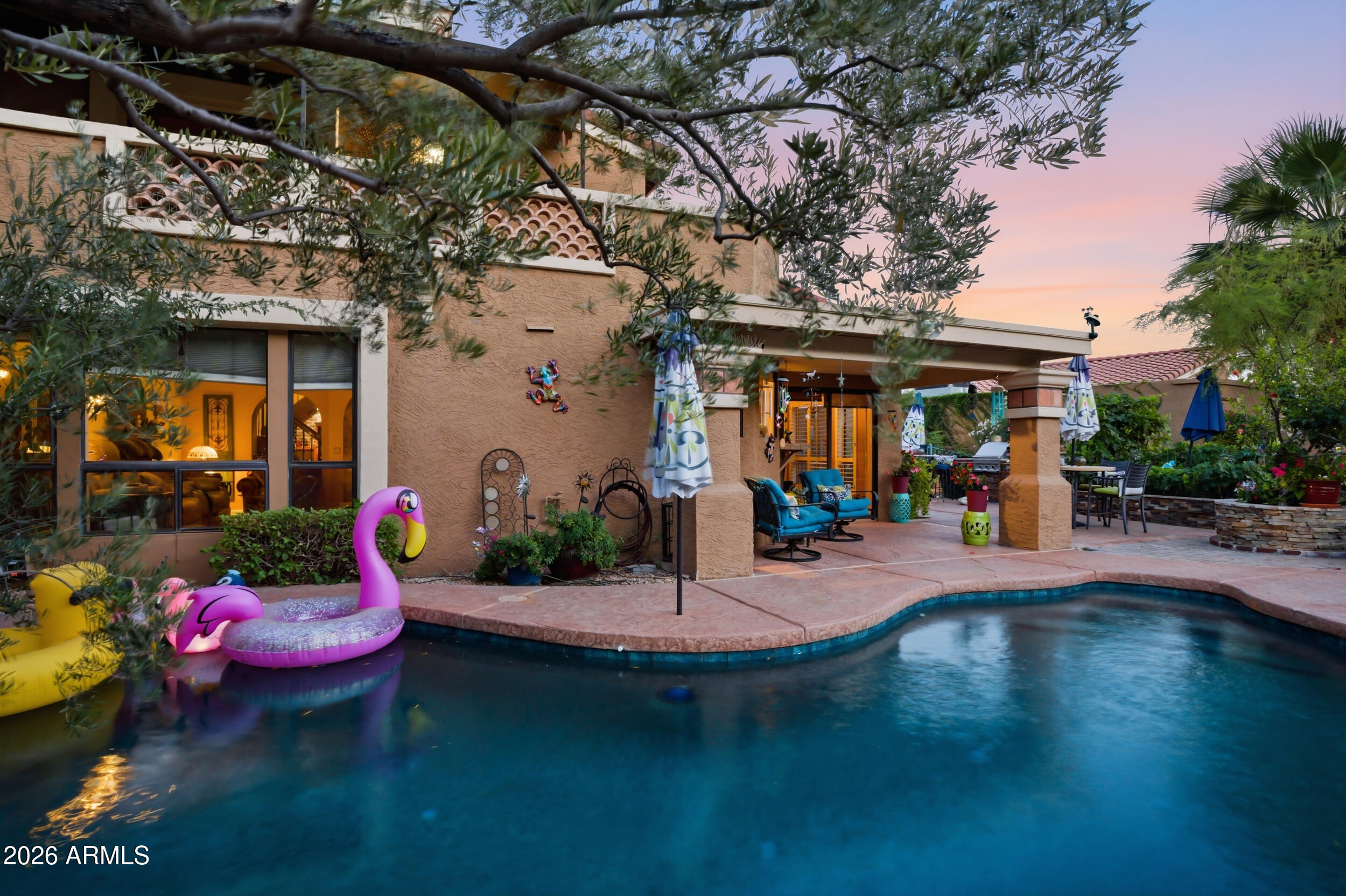 POINTE TAPATIO 9 - Residential