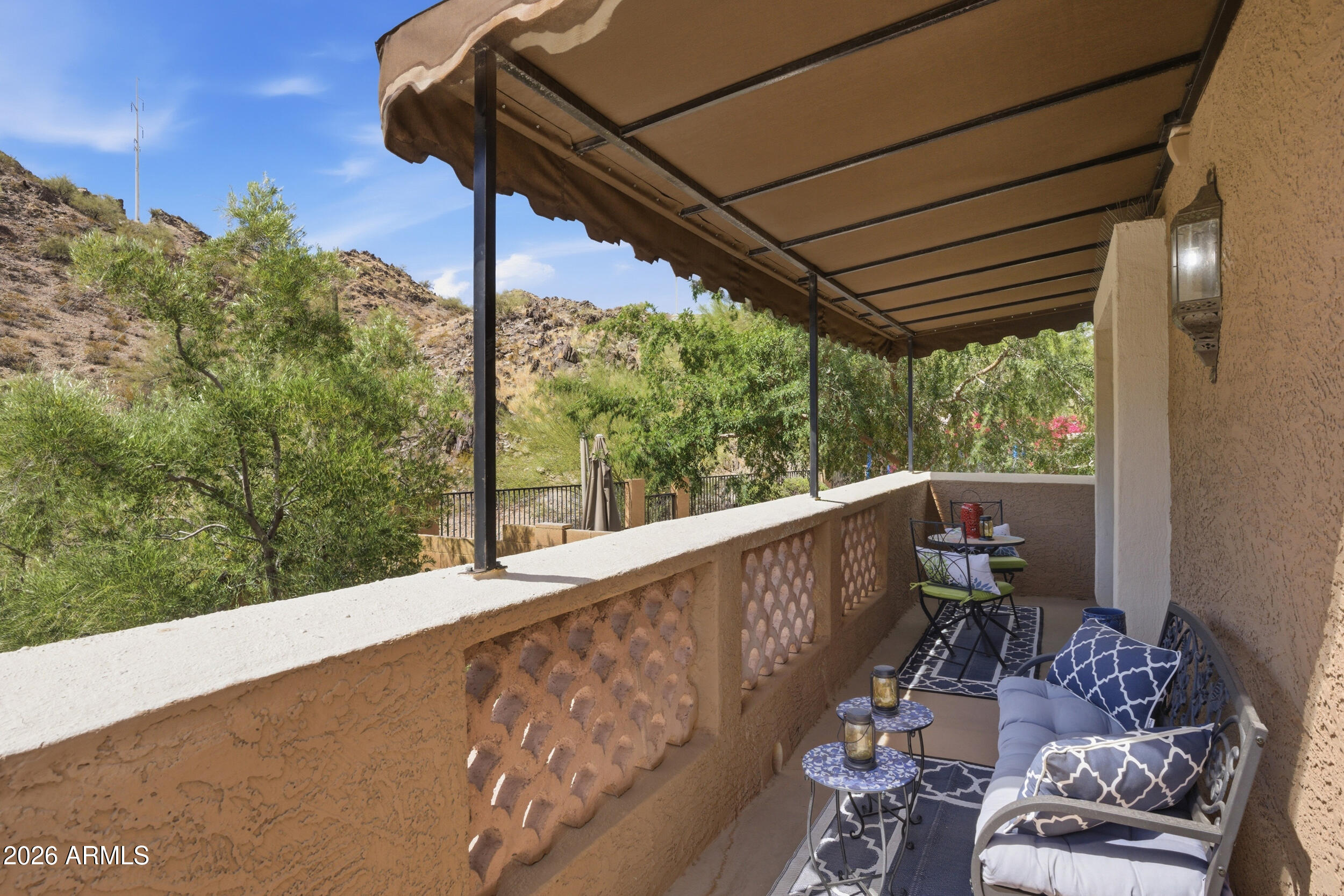 POINTE TAPATIO 9 - Residential
