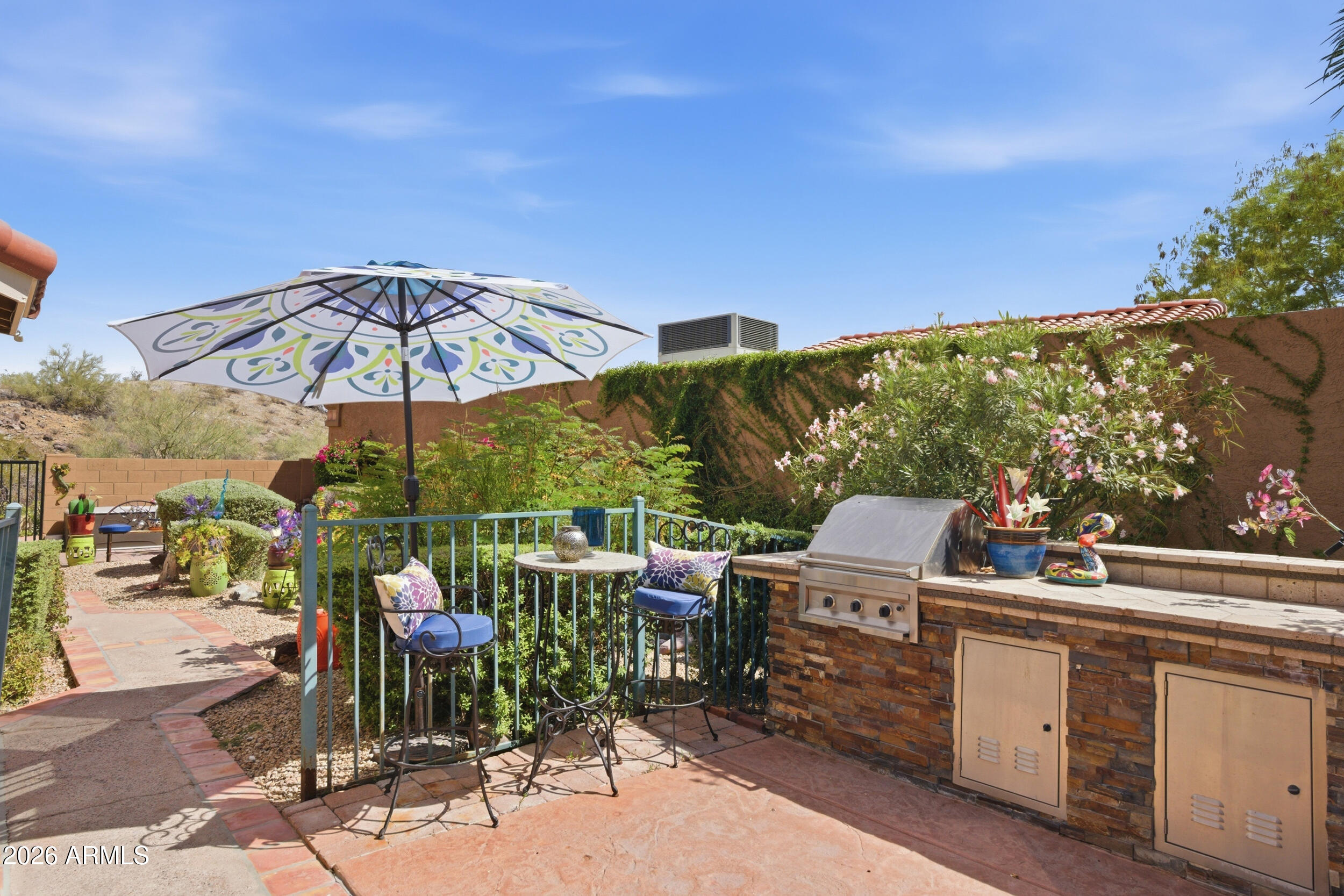 POINTE TAPATIO 9 - Residential