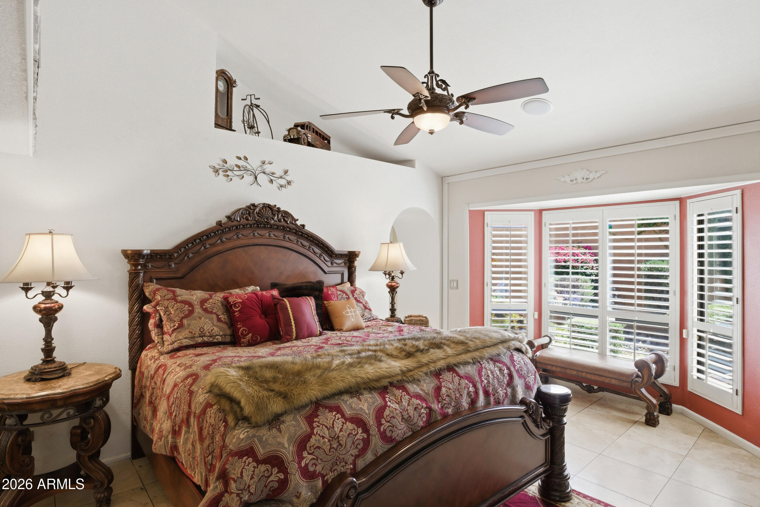 POINTE TAPATIO 9 - Residential