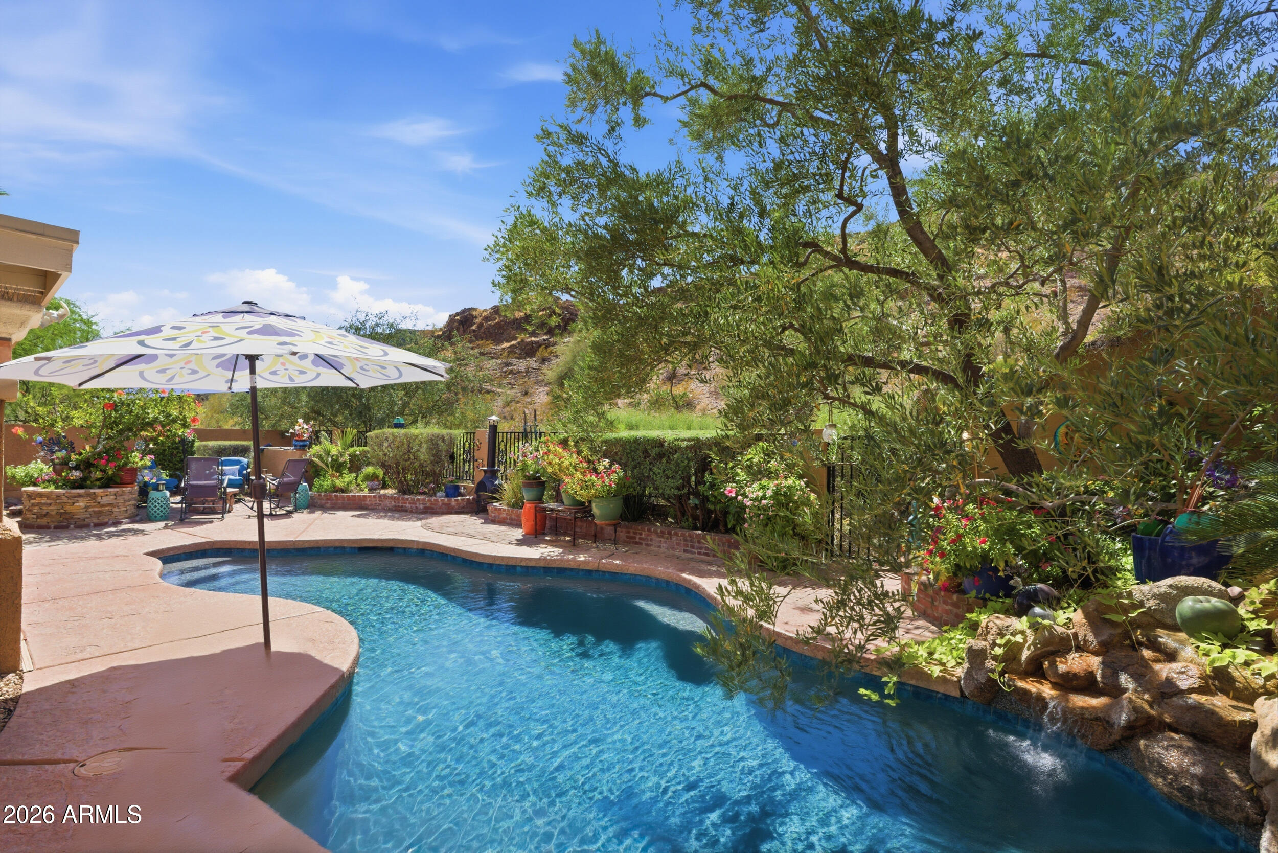 POINTE TAPATIO 9 - Residential