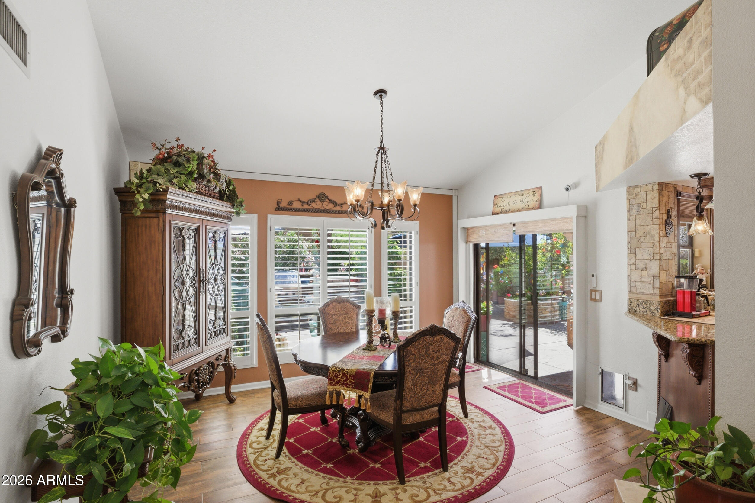 POINTE TAPATIO 9 - Residential