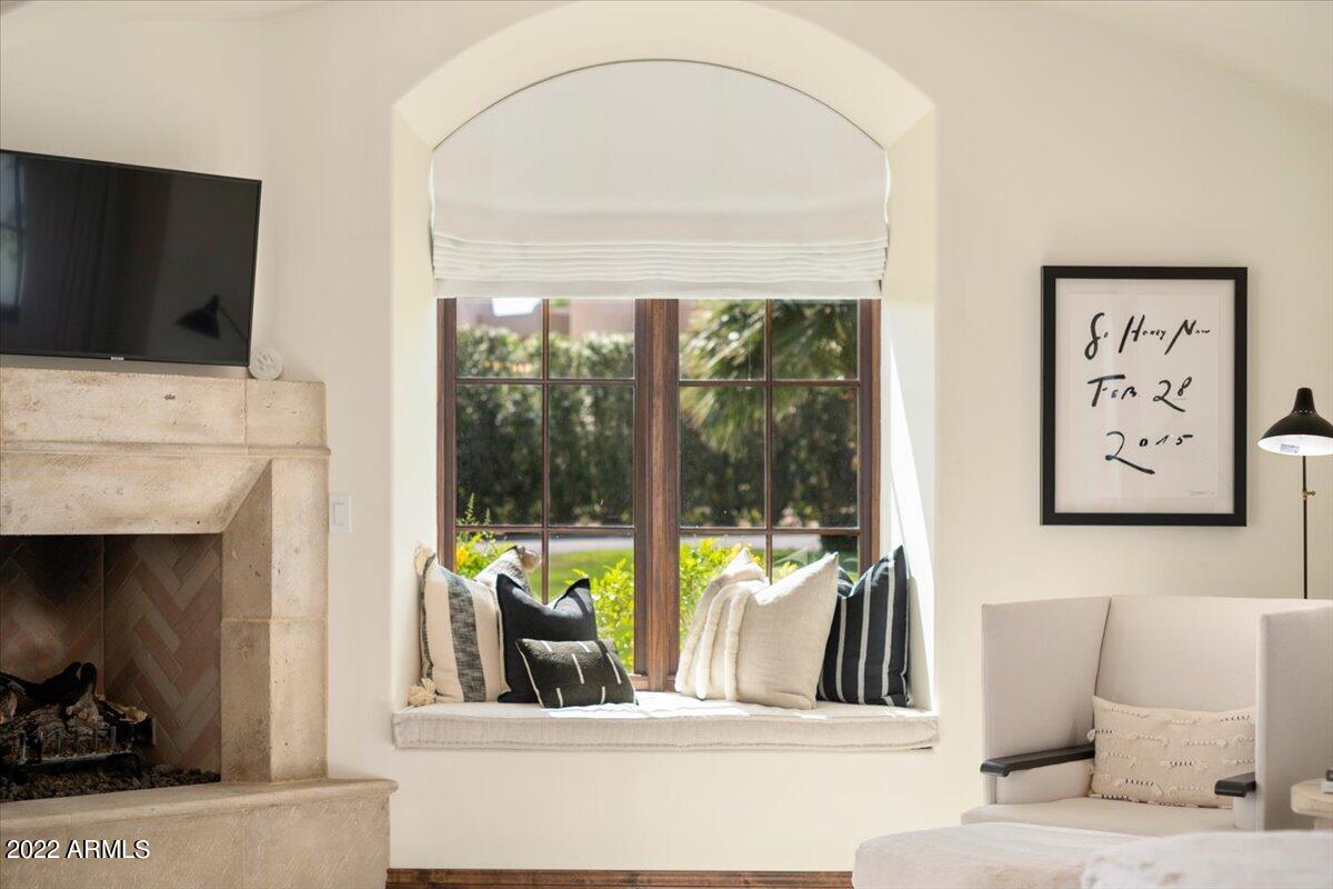 CASA BLANCA ESTATES LOT 20-37 & TR A - Residential