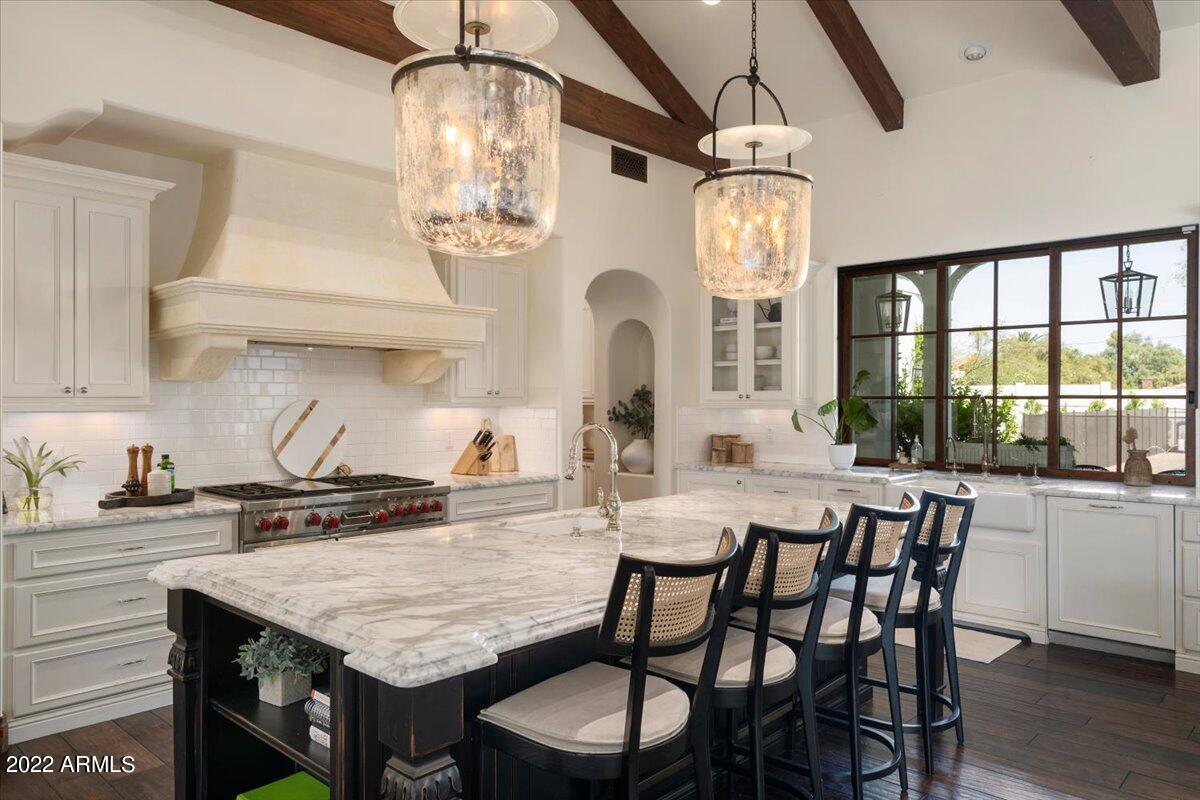 CASA BLANCA ESTATES LOT 20-37 & TR A - Residential
