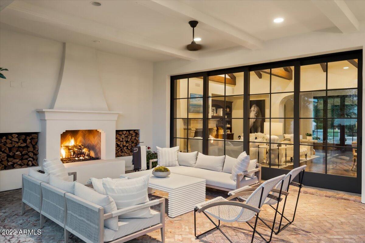 CASA BLANCA ESTATES LOT 20-37 & TR A - Residential