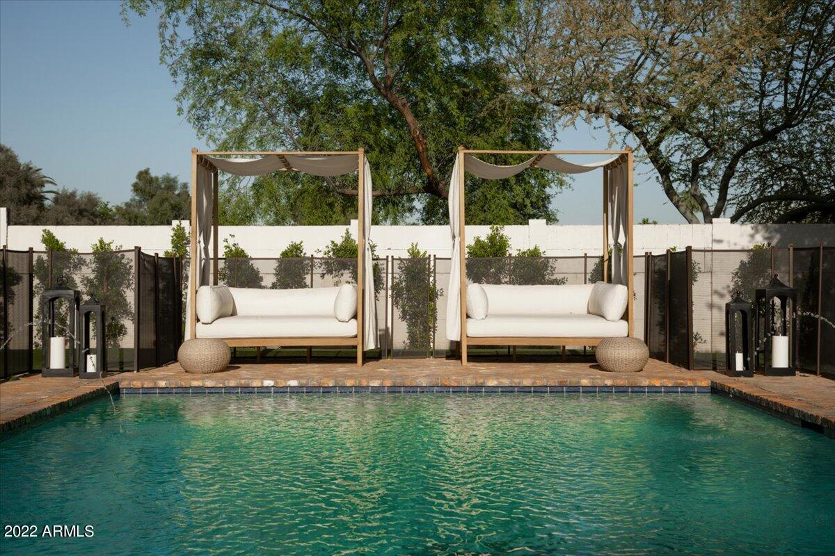 CASA BLANCA ESTATES LOT 20-37 & TR A - Residential