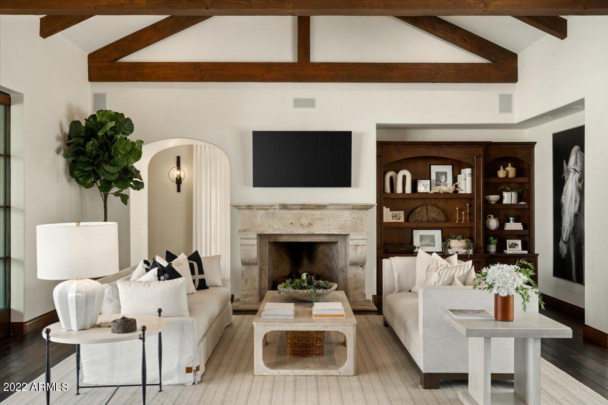 CASA BLANCA ESTATES LOT 20-37 & TR A - Residential