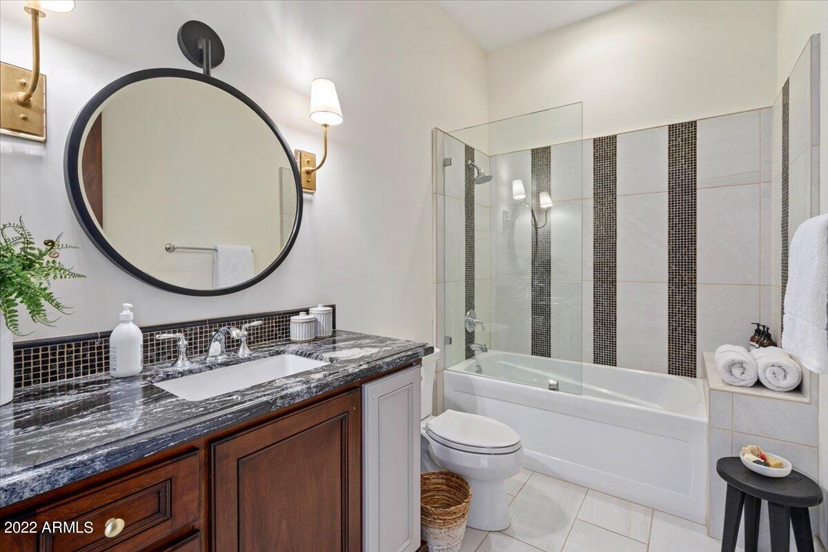 CASA BLANCA ESTATES LOT 20-37 & TR A - Residential