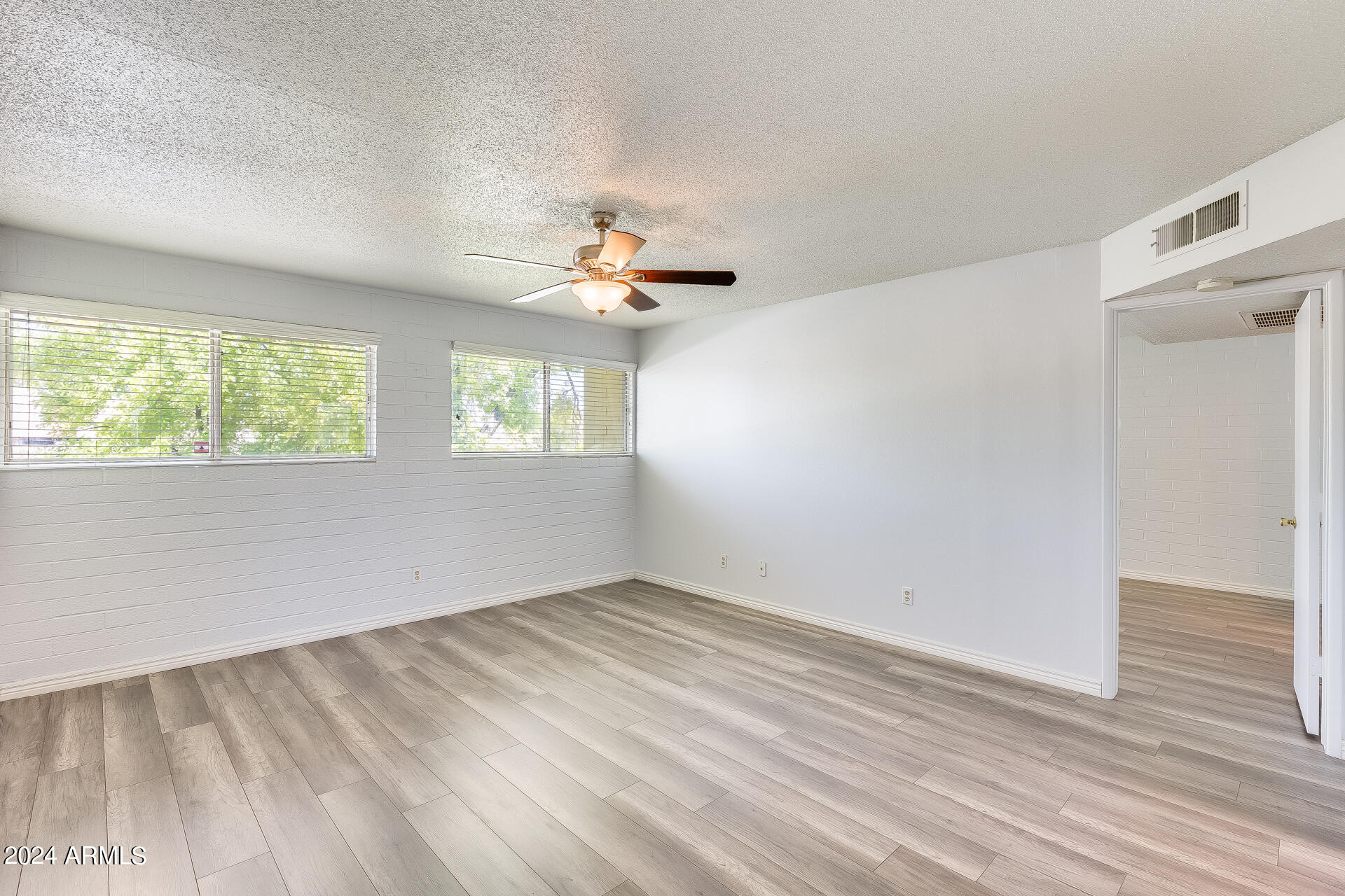 SCOTTSDALE EAST - Residential