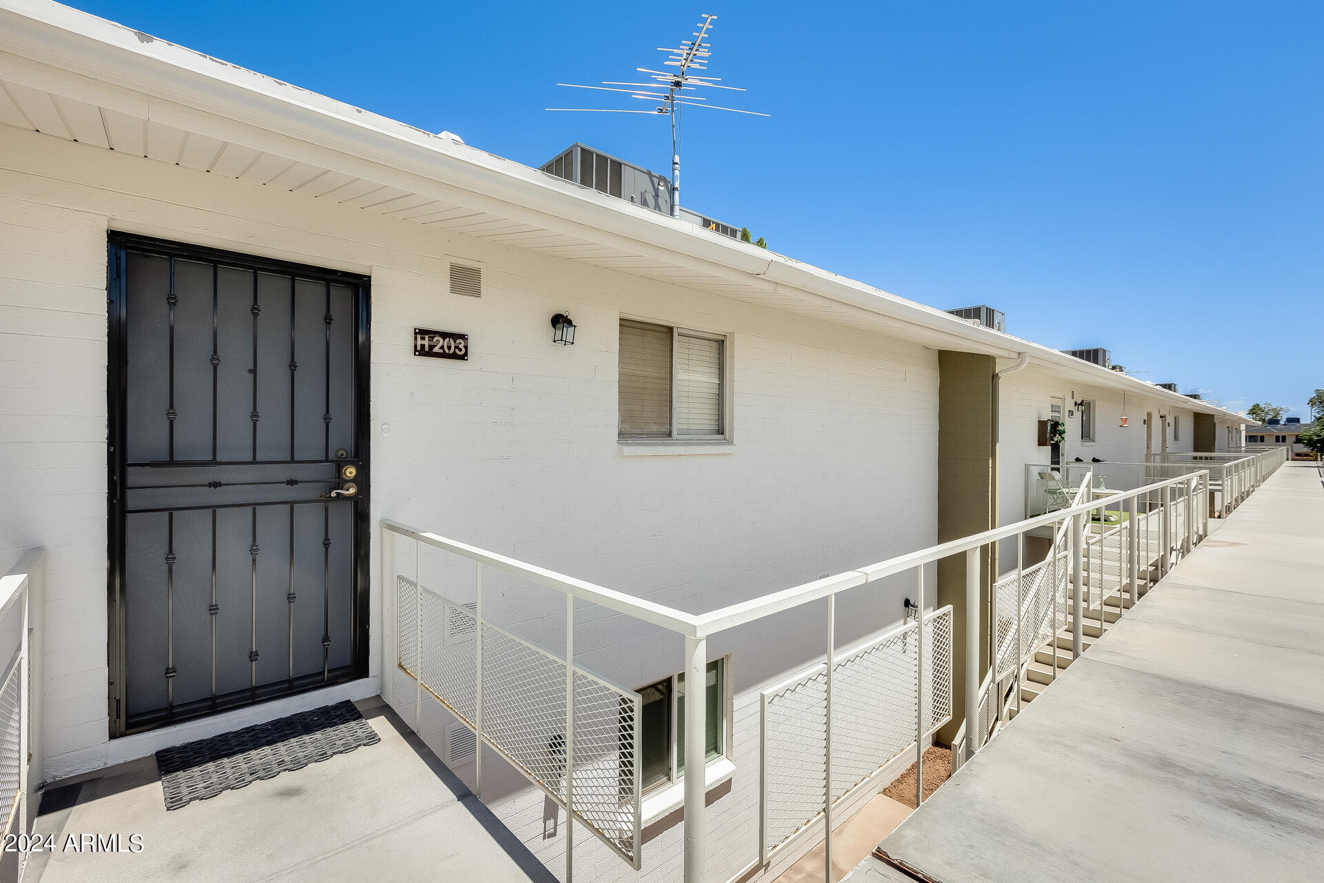 SCOTTSDALE EAST - Residential