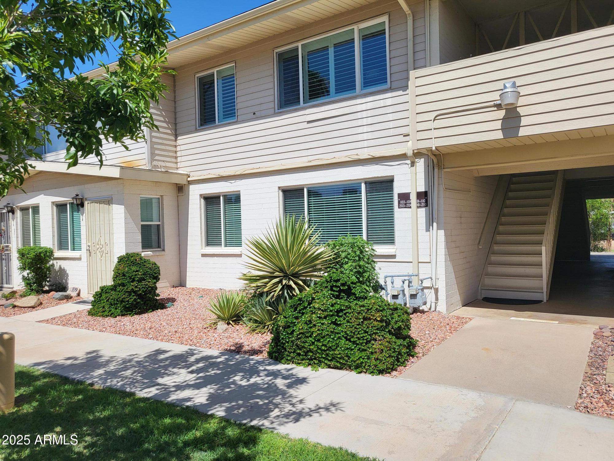 SCOTTSDALE EAST HOMES - Residential