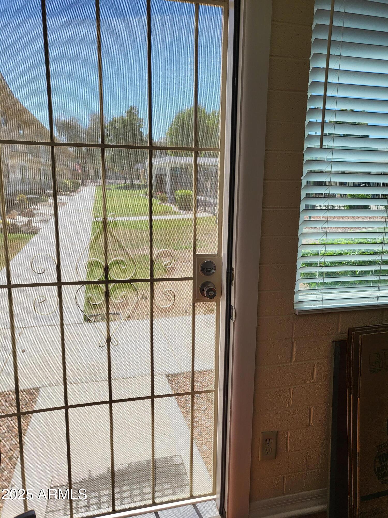 SCOTTSDALE EAST HOMES - Residential