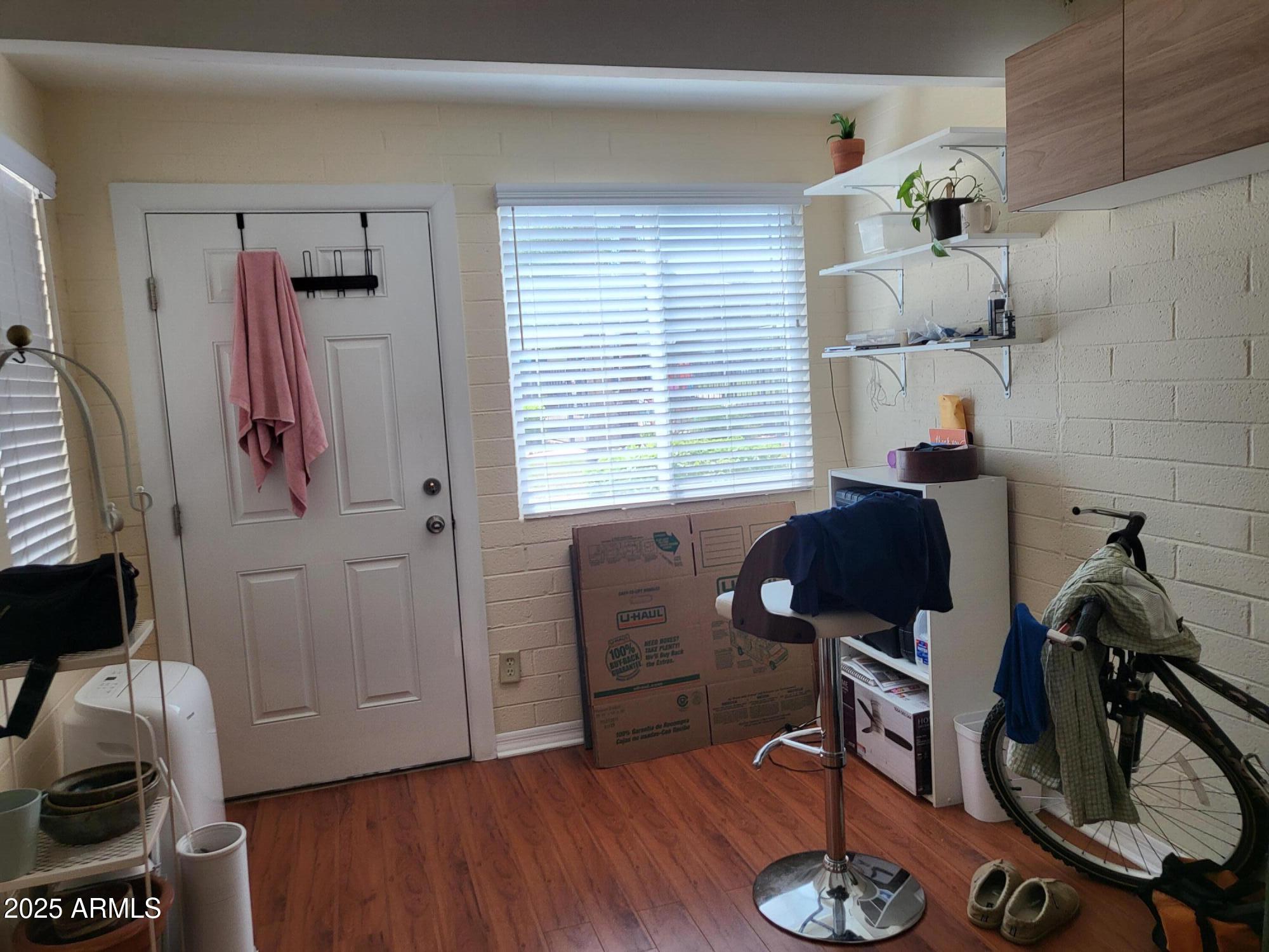 SCOTTSDALE EAST HOMES - Residential