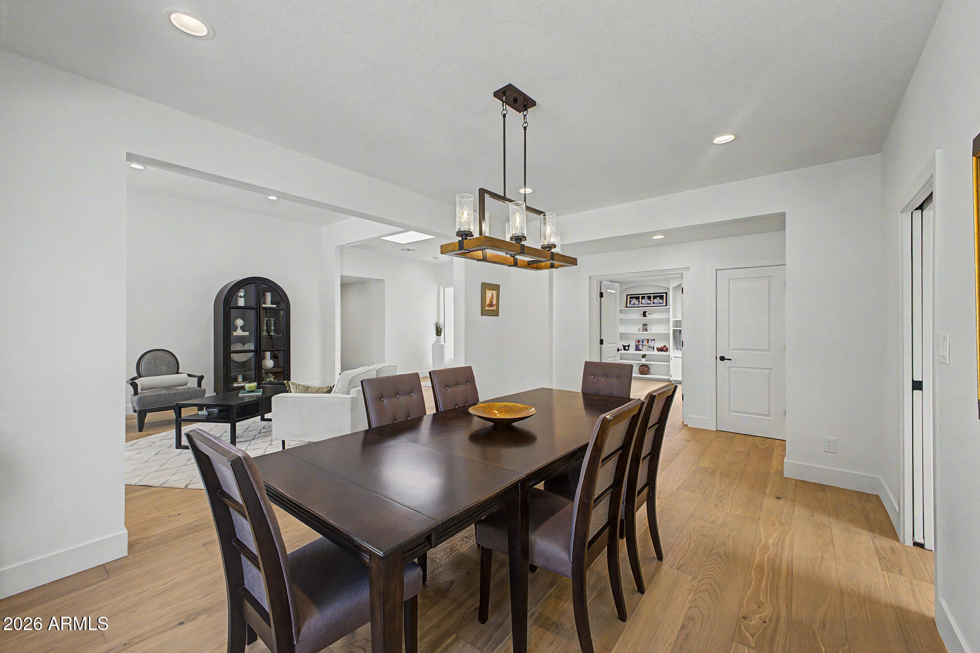 DEL PRADO - Residential