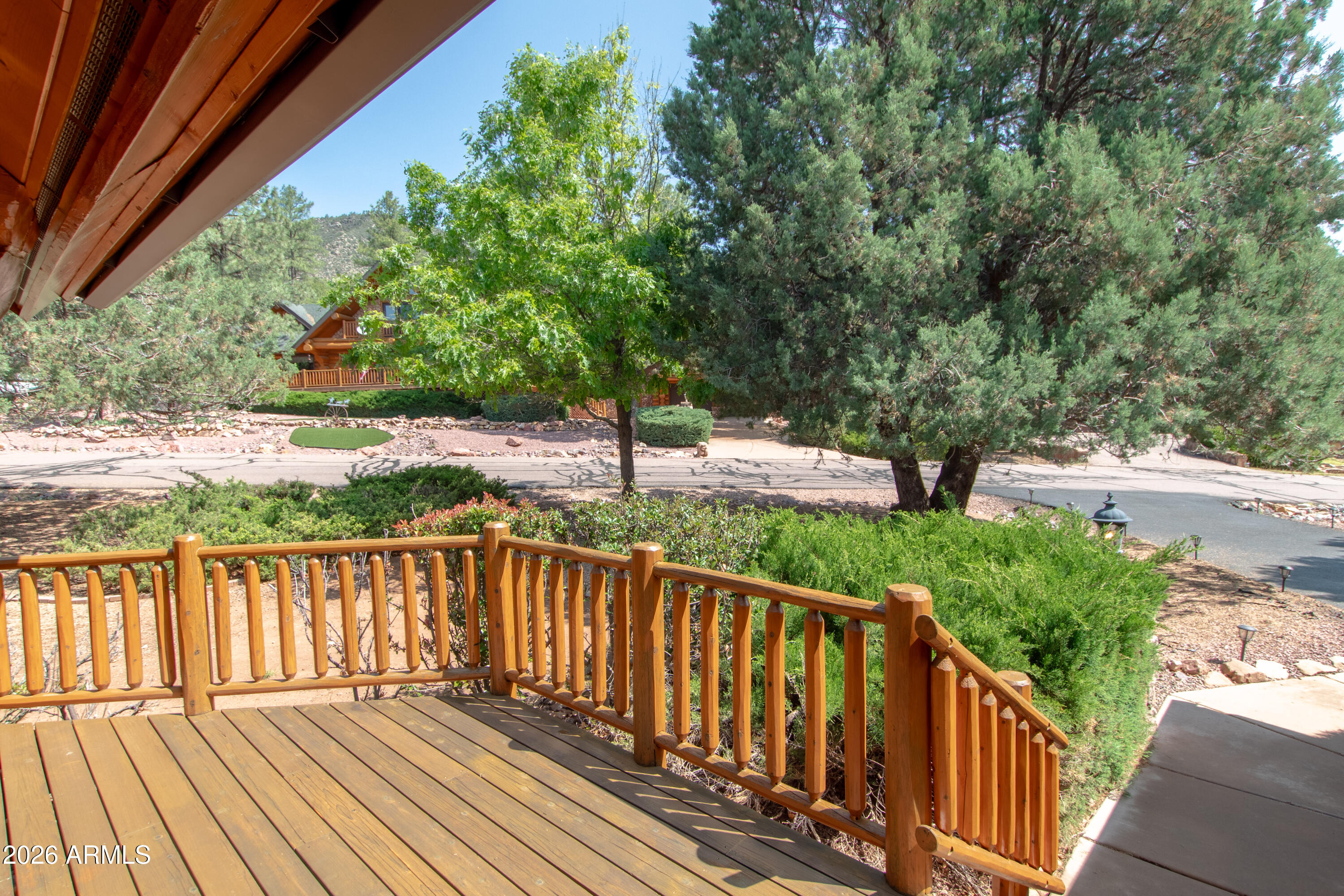 HIDDEN PINES - Residential