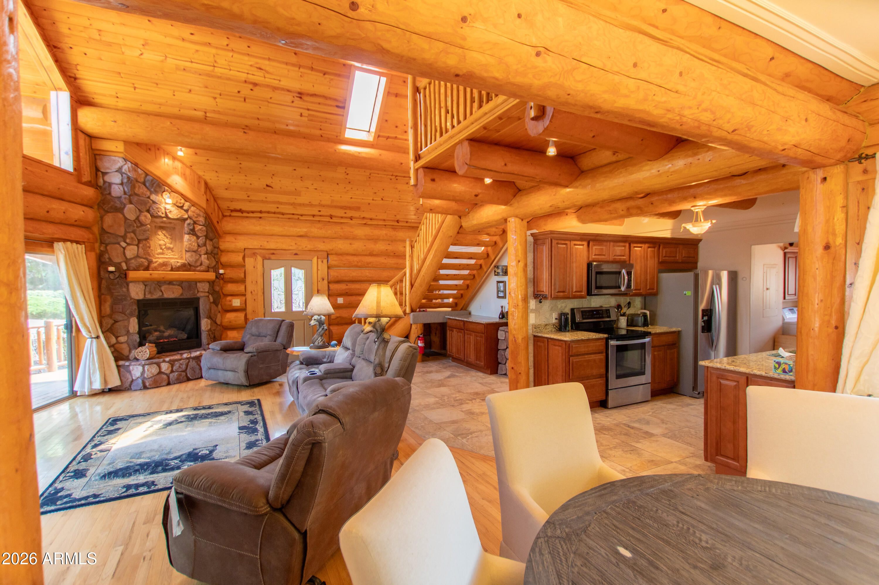 HIDDEN PINES - Residential