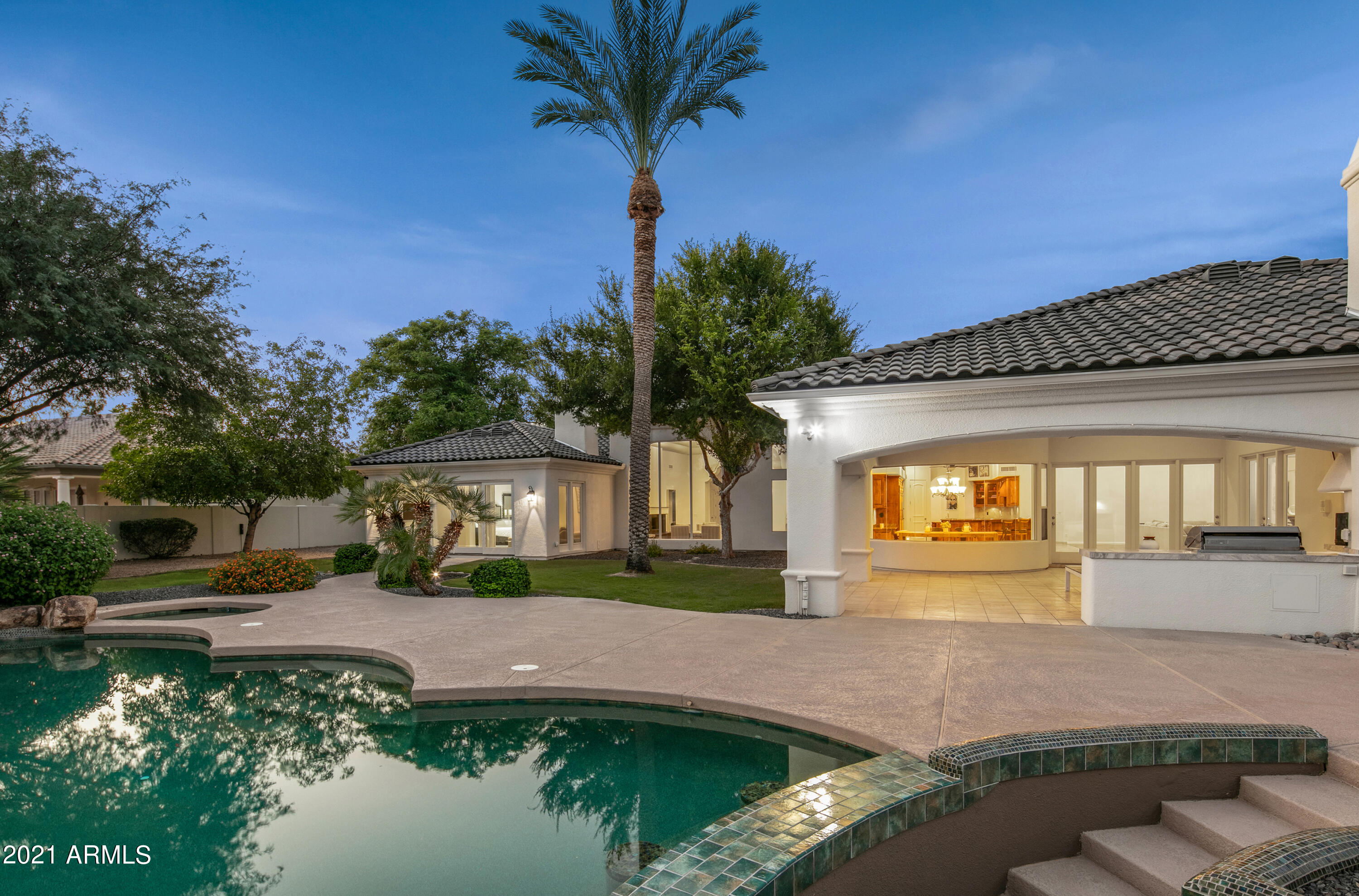 HUMMINGBIRD COURT - Residential