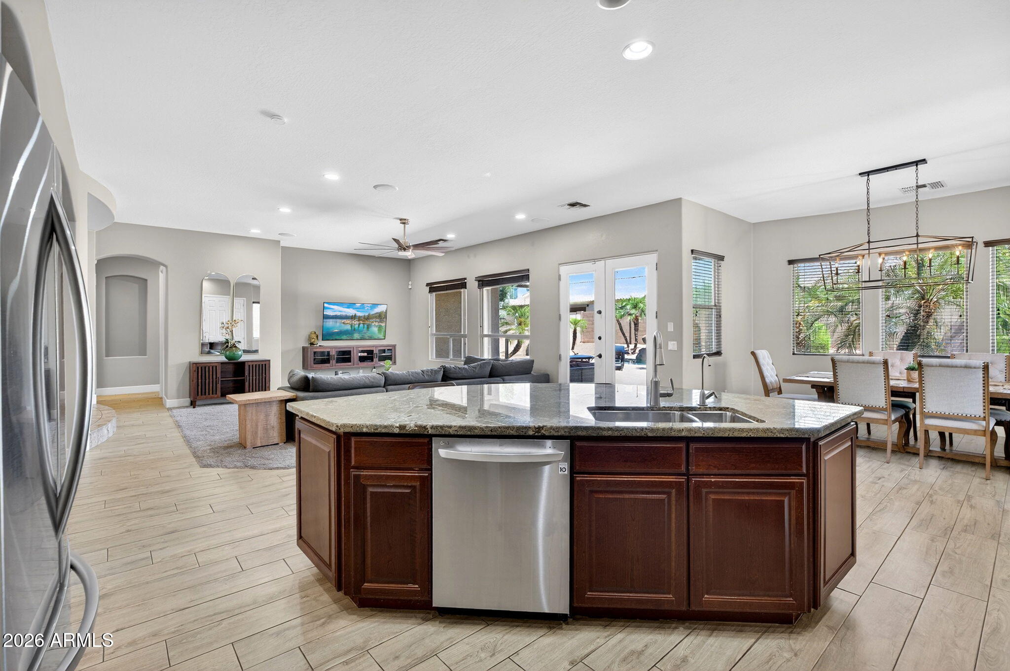 WHISPERING HEIGHTS - Residential