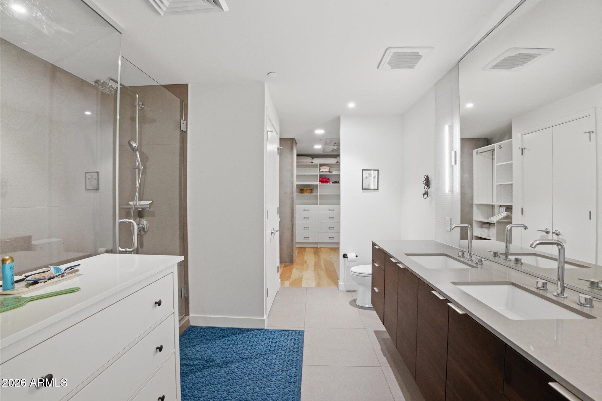CONTOUR CONDOMINIUMS - Residential