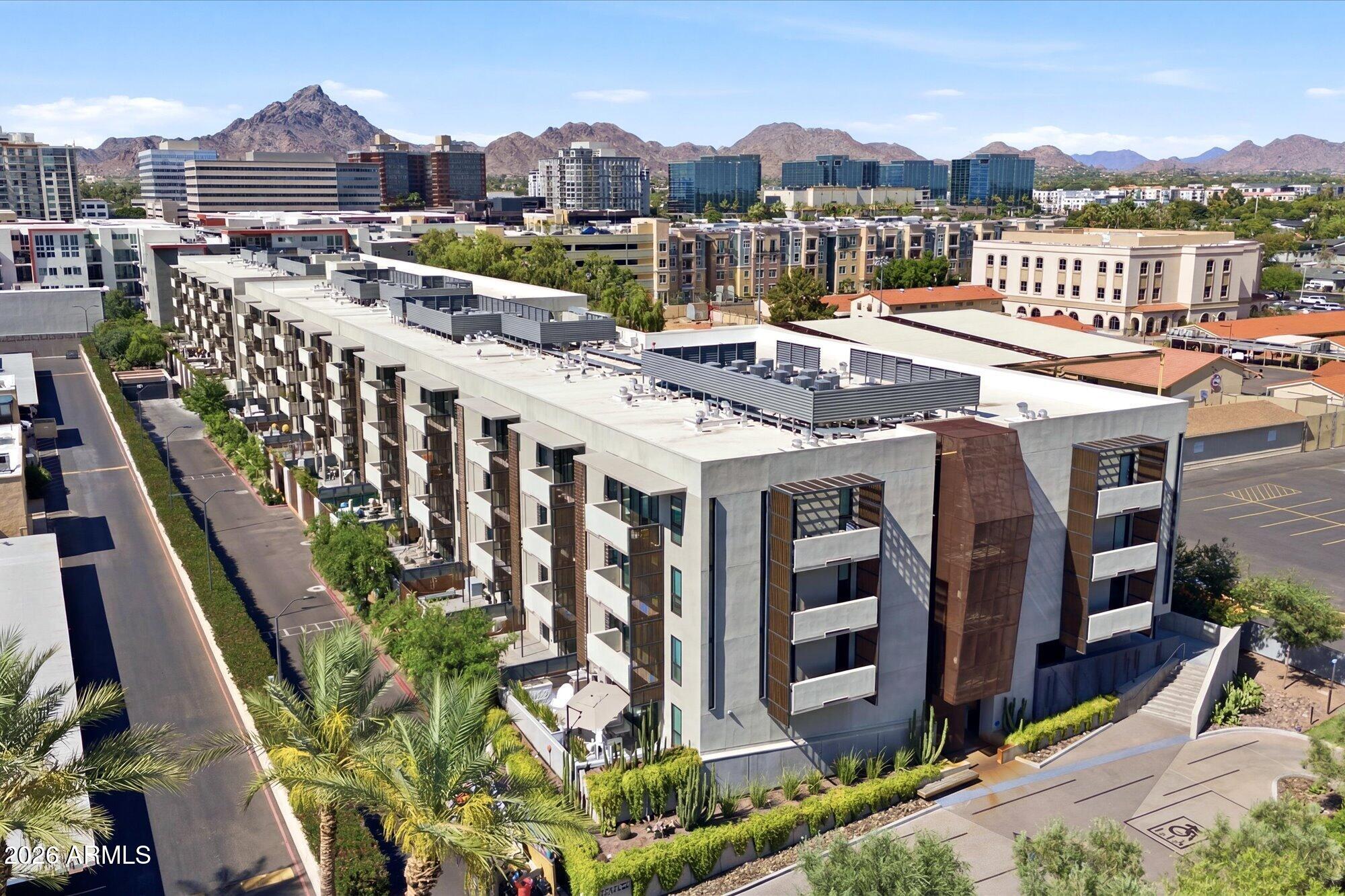 CONTOUR CONDOMINIUMS - Residential