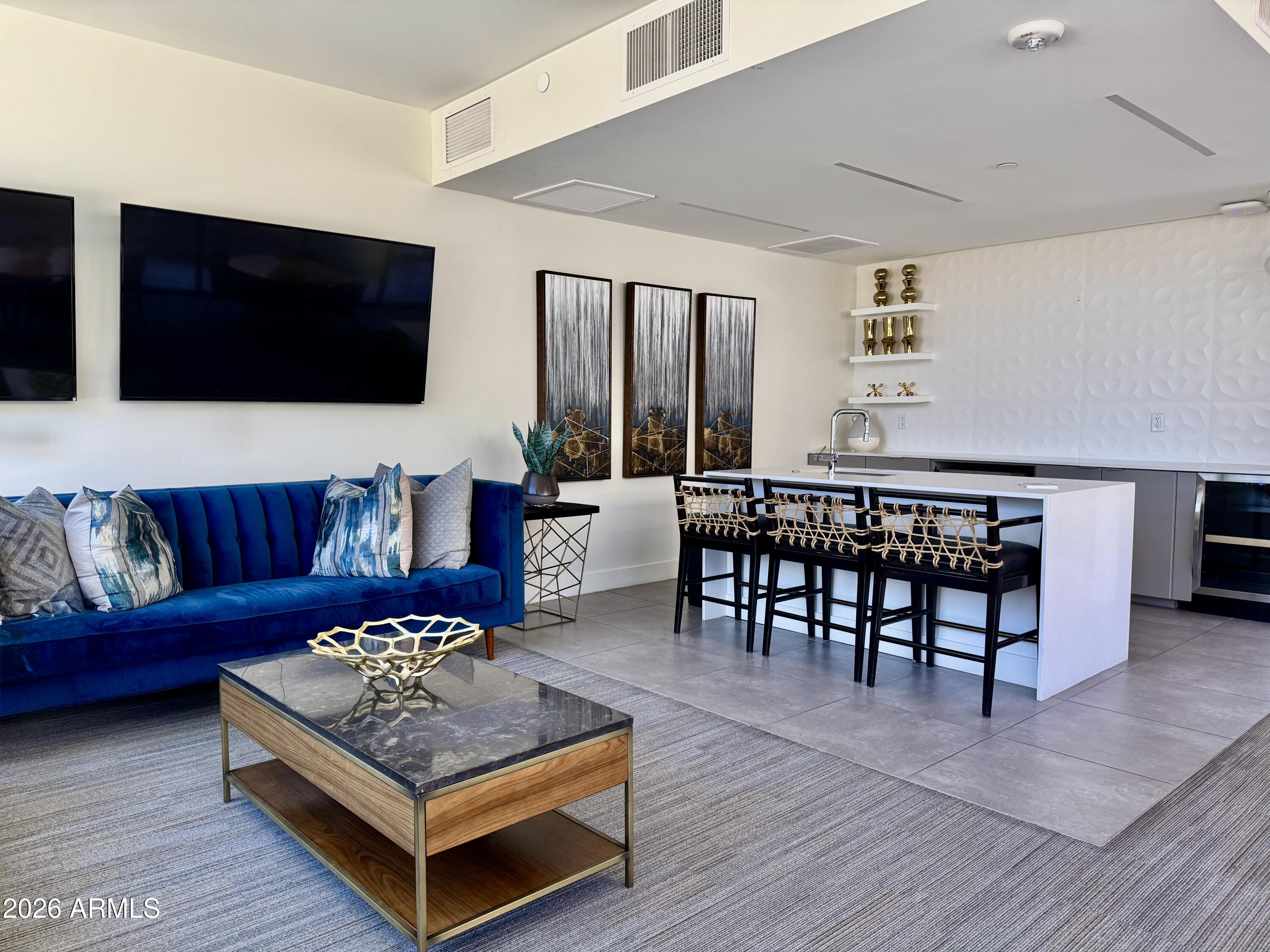 CONTOUR CONDOMINIUMS - Residential