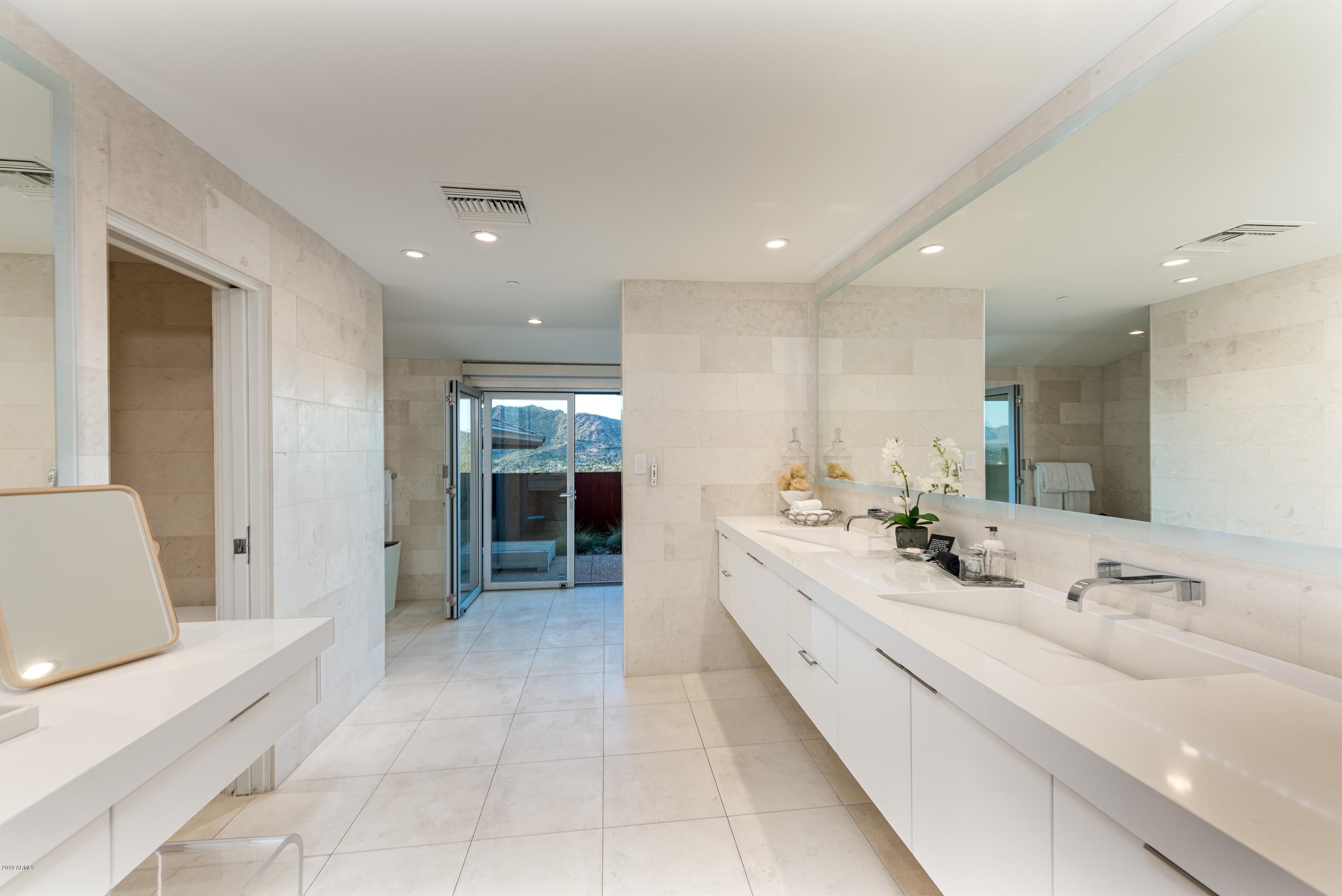 TENNIS RANCH ON CAMELBACK - Residential