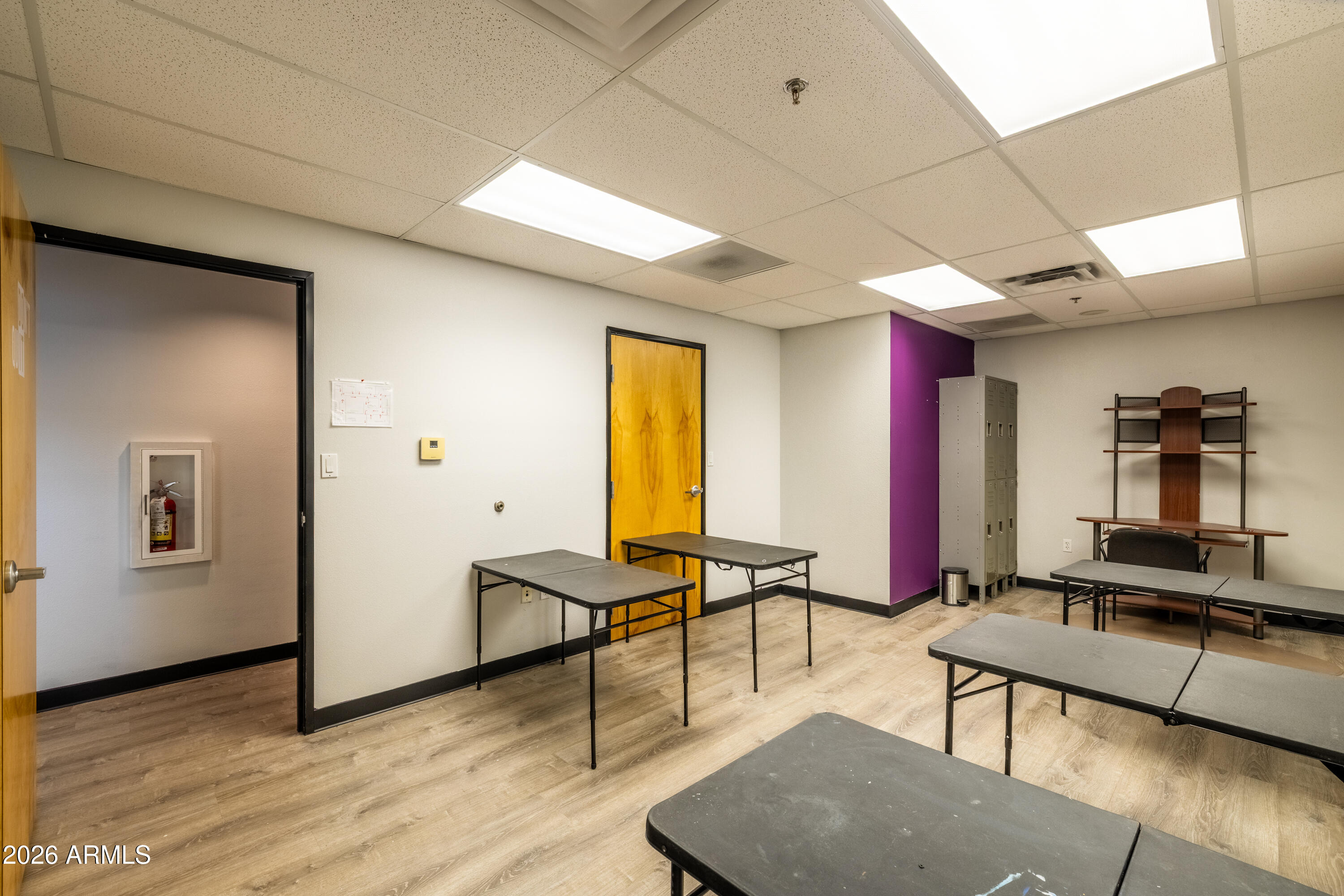 CACTUS GARDENS 4 - Commercial Sale