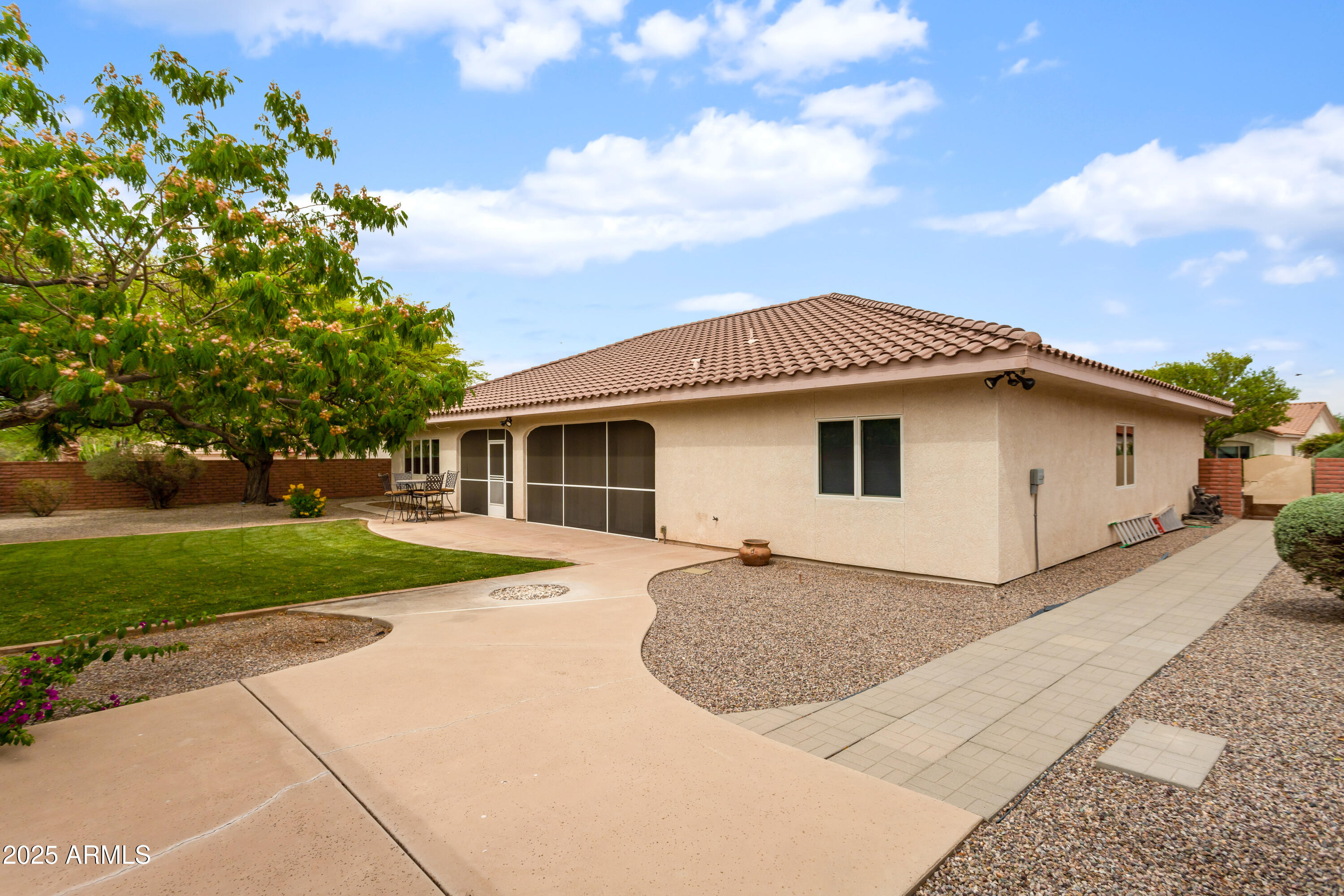 FAIRWAY VILLAS - Residential